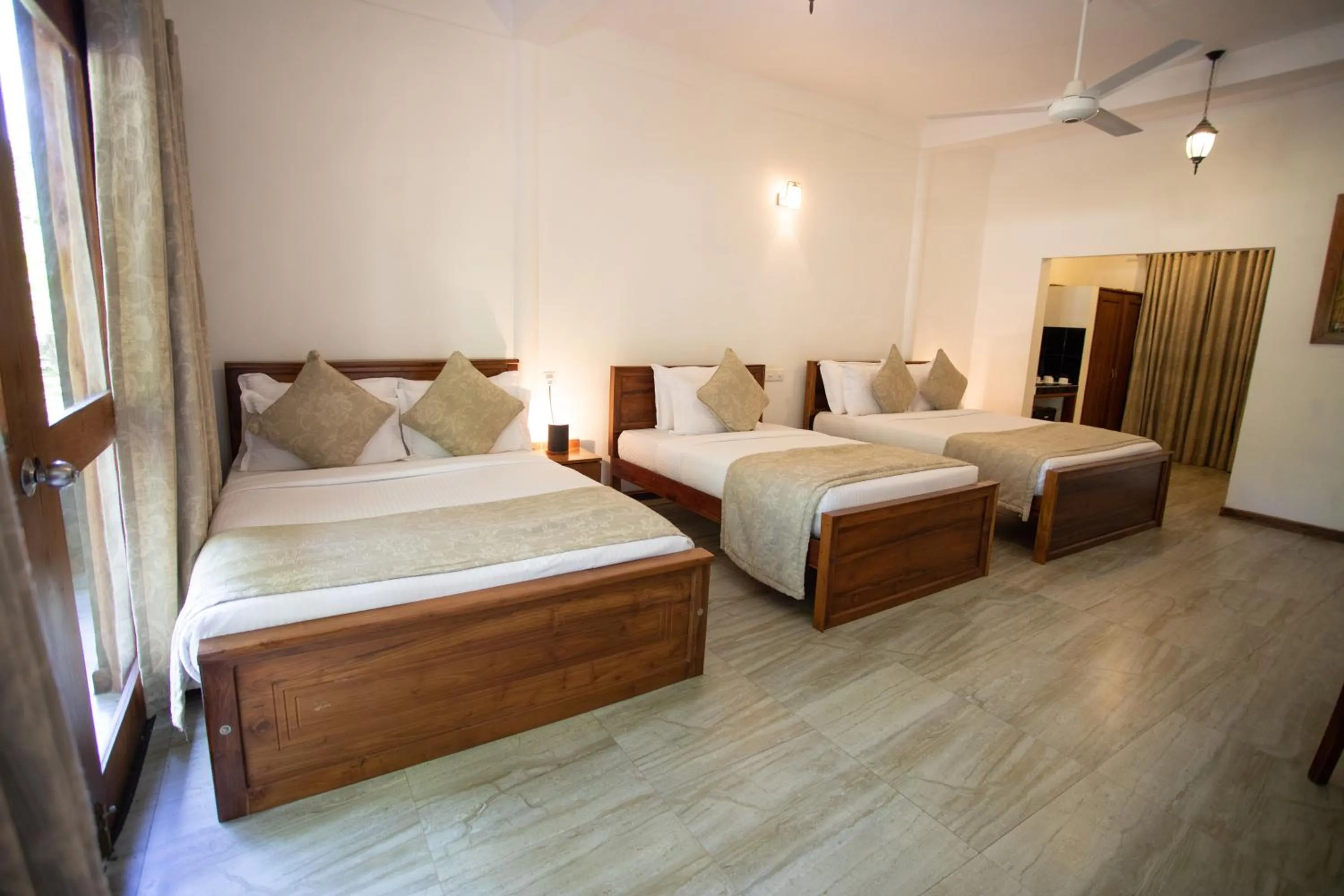 Bed in Kalu's Hideaway Udawalawe