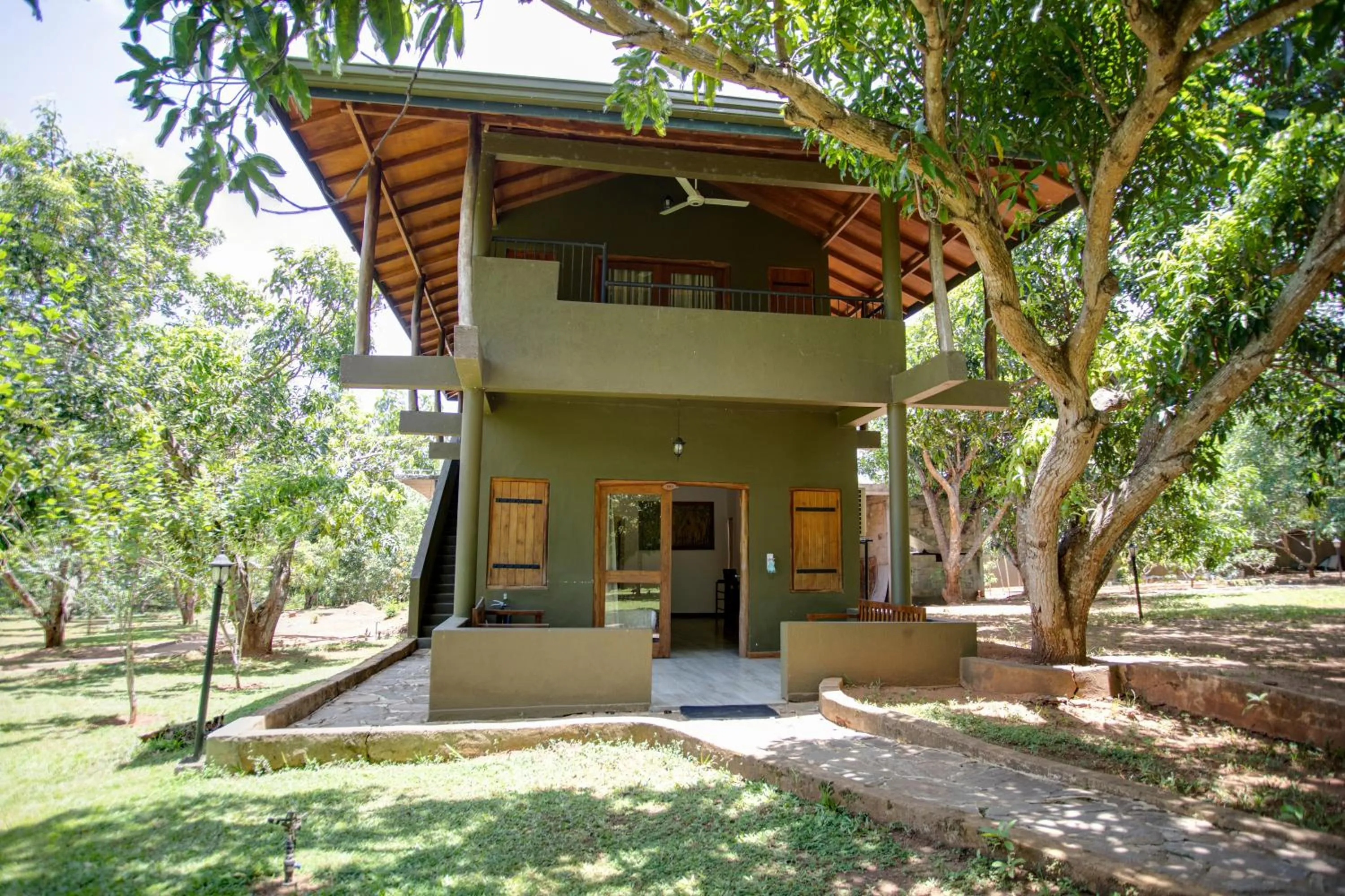 Property building in Kalu's Hideaway Udawalawe
