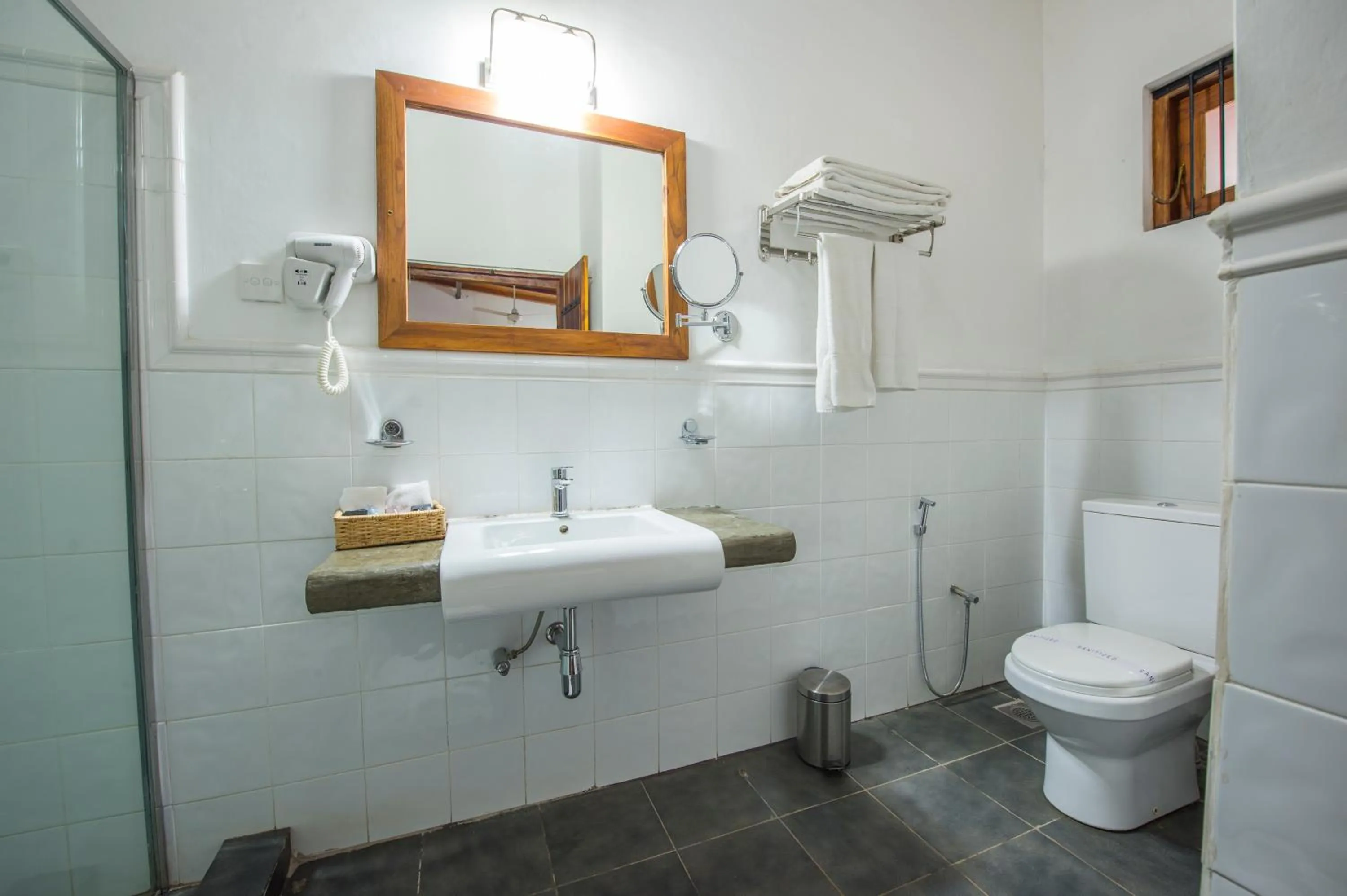 Bathroom in Kalu's Hideaway Udawalawe