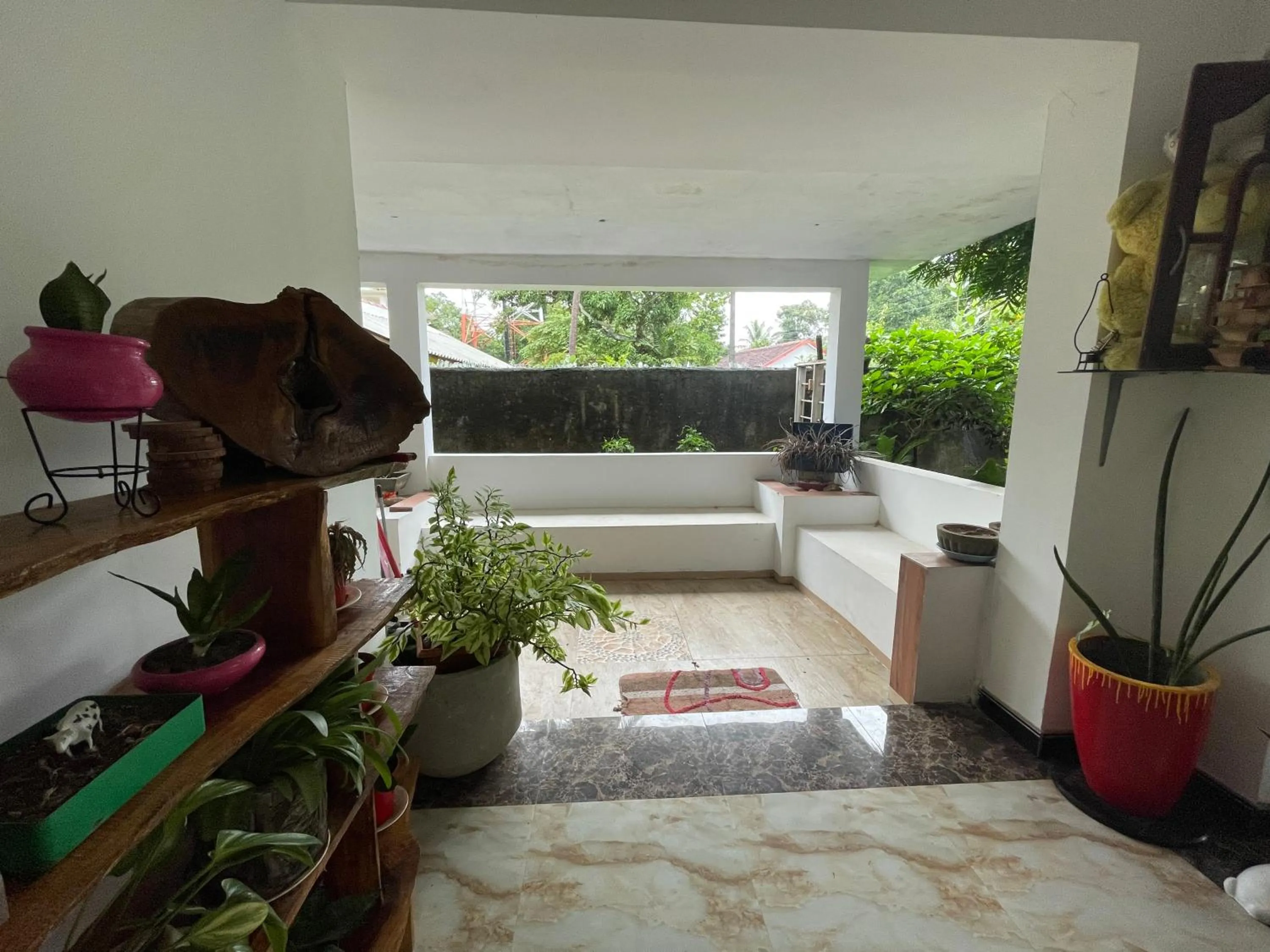 Rock Cascade Tourist Home & Cookery School