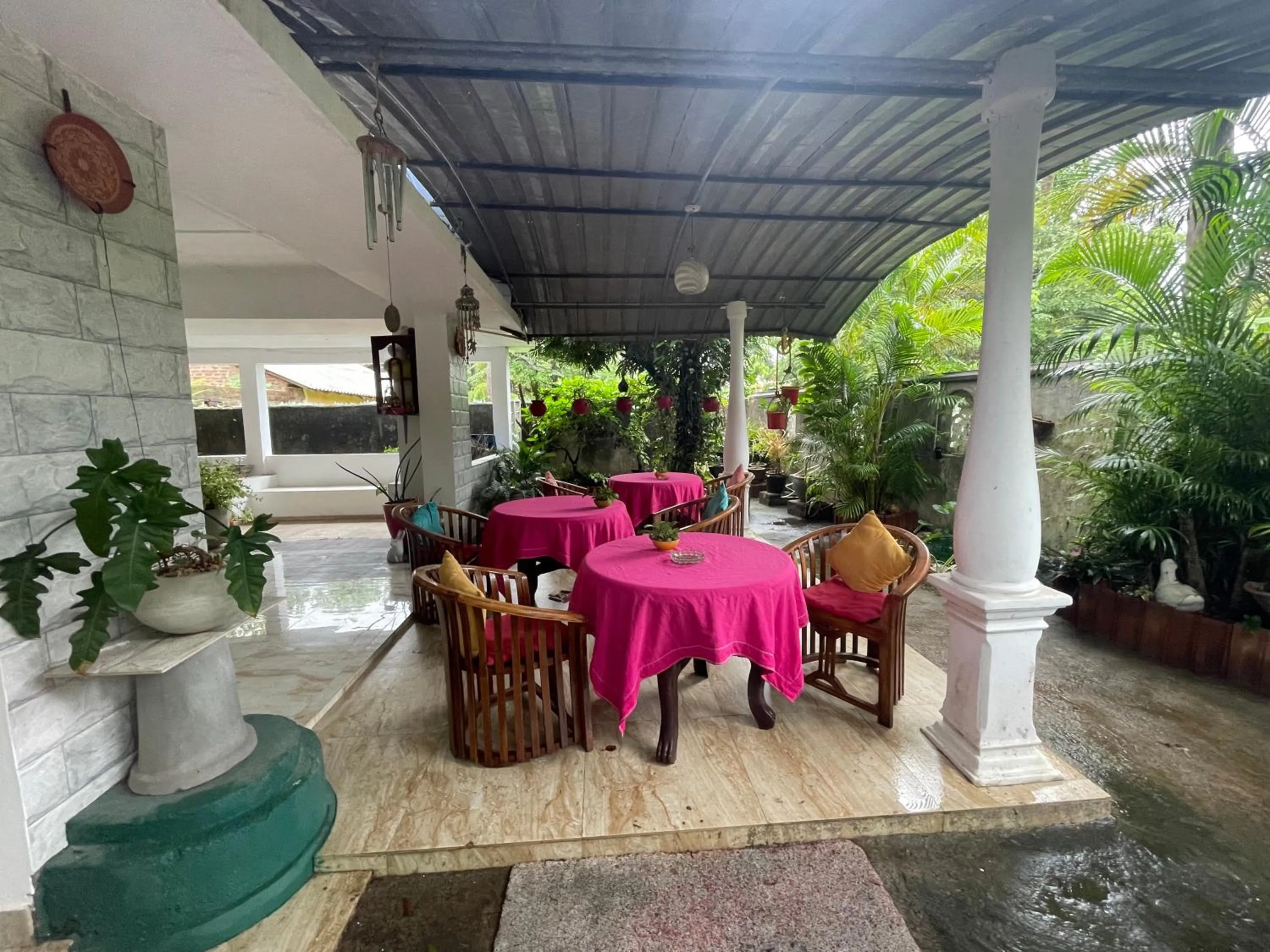 Rock Cascade Tourist Home & Cookery School