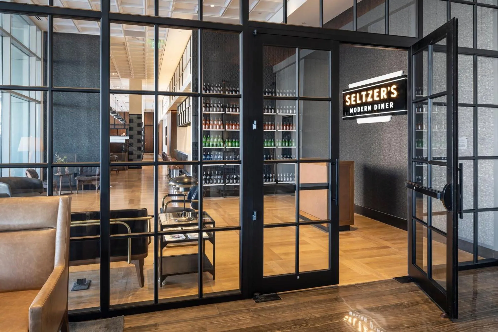 Restaurant/places to eat in Omni Oklahoma City Hotel