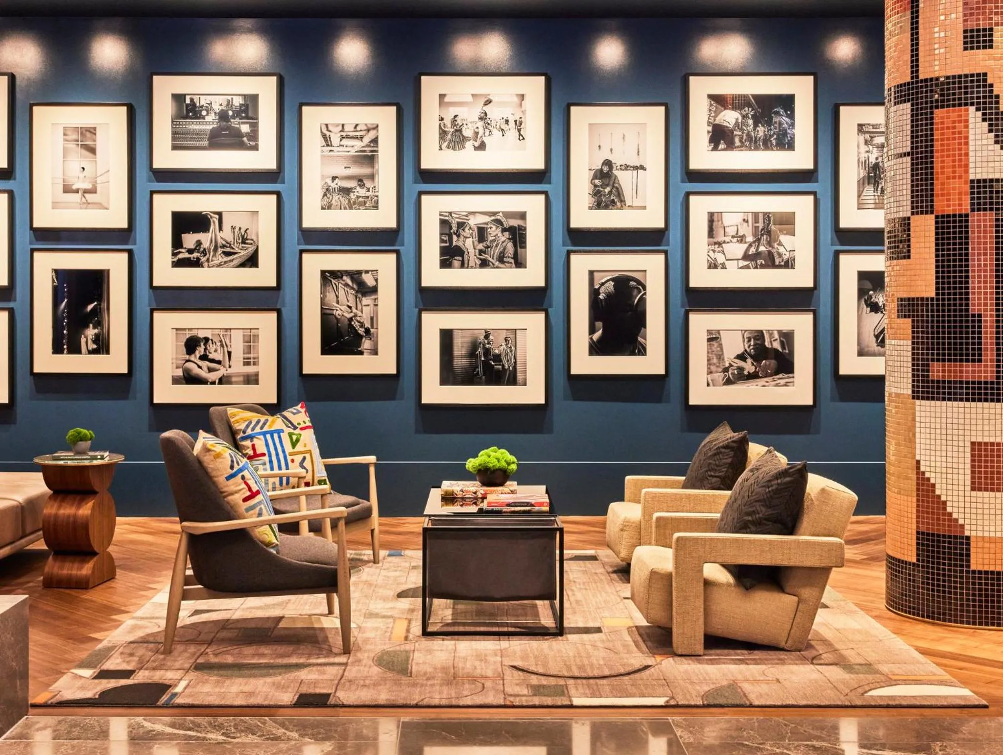 Lobby or reception in Omni Boston Hotel at the Seaport