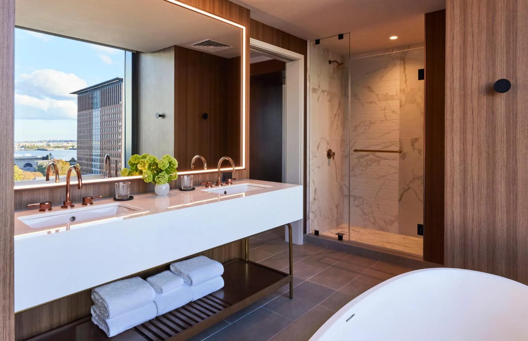 Bathroom, Bed in Omni Boston Hotel at the Seaport