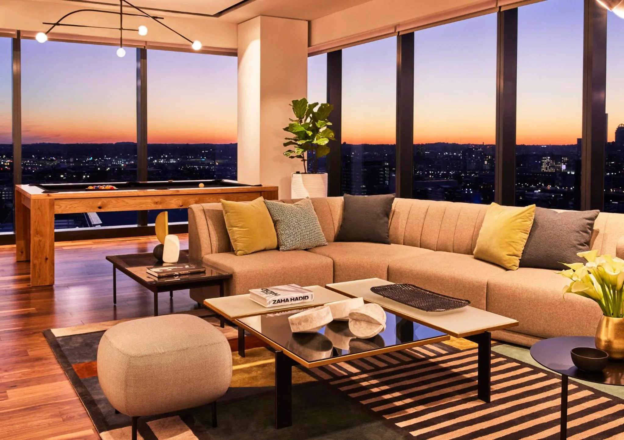 Photo of the whole room in Omni Boston Hotel at the Seaport