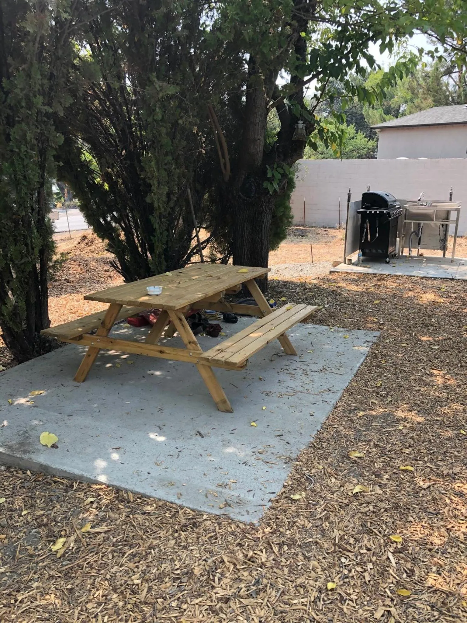 BBQ facilities in Clearlake Cabins & Boat Parking