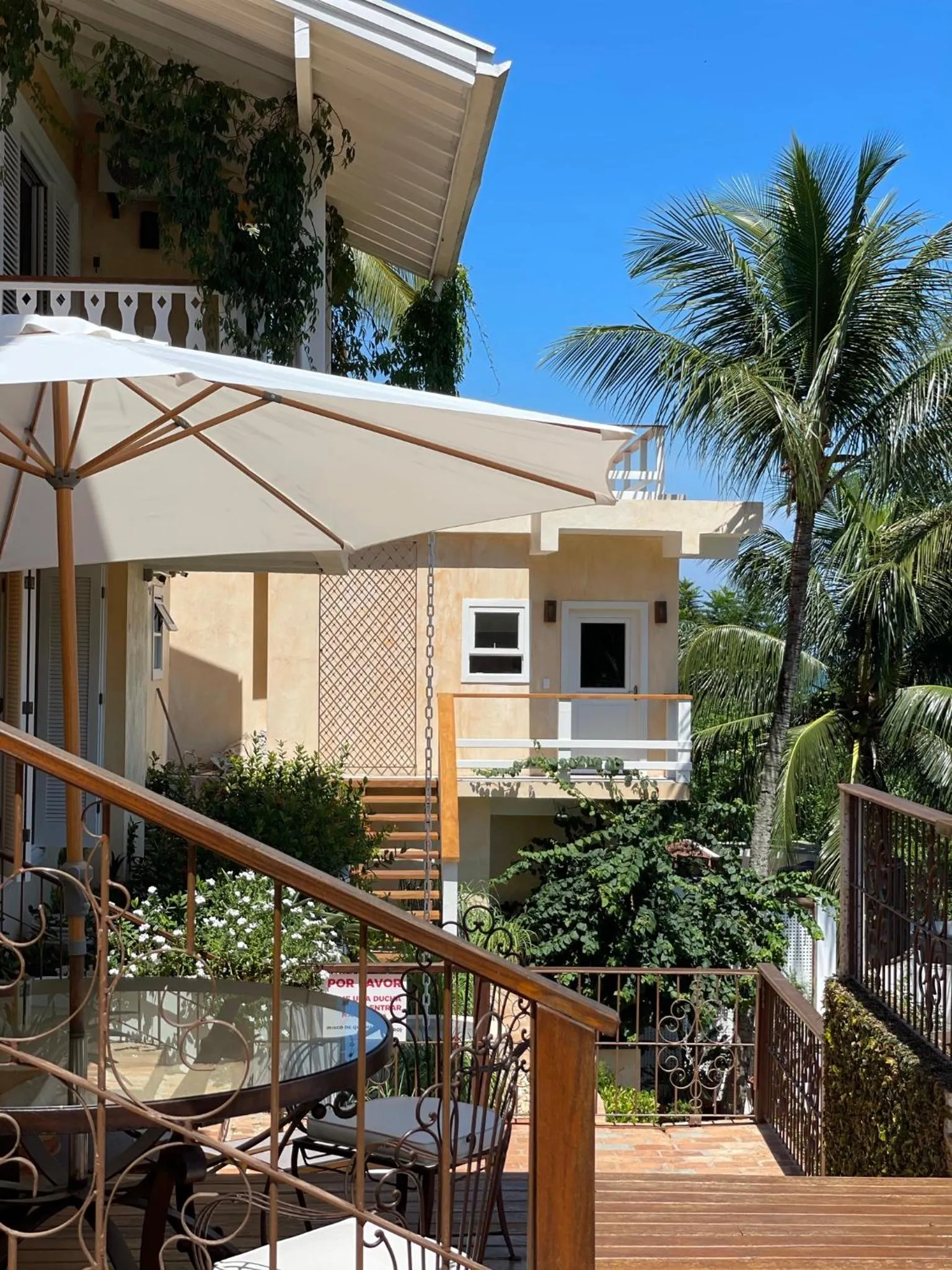 Property building in Villa Dei Fiori