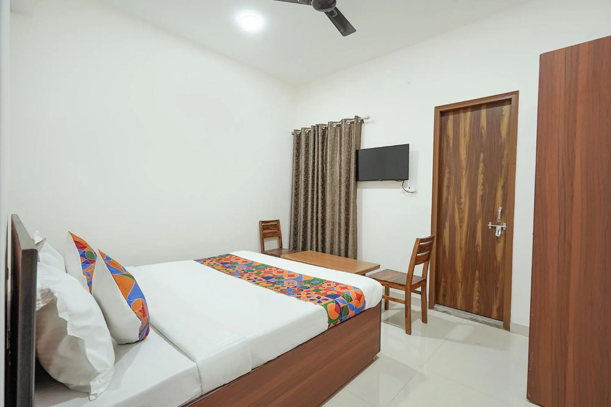 Bed in FabHotel Urban Villa