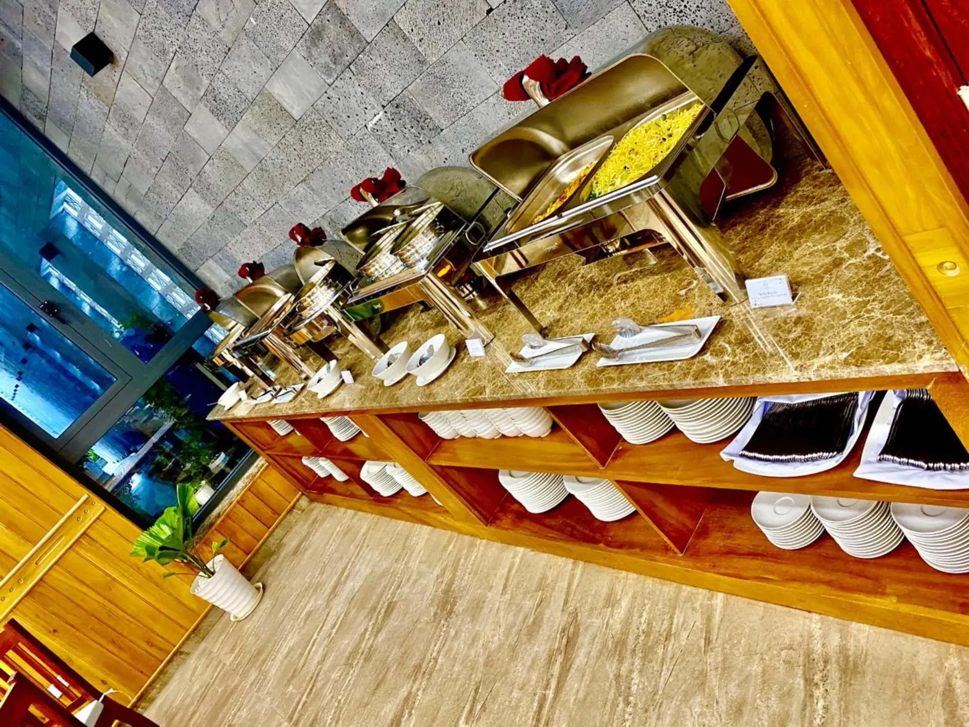 Food in Royal Khanh Hotel Food in Royal Khanh Hotel