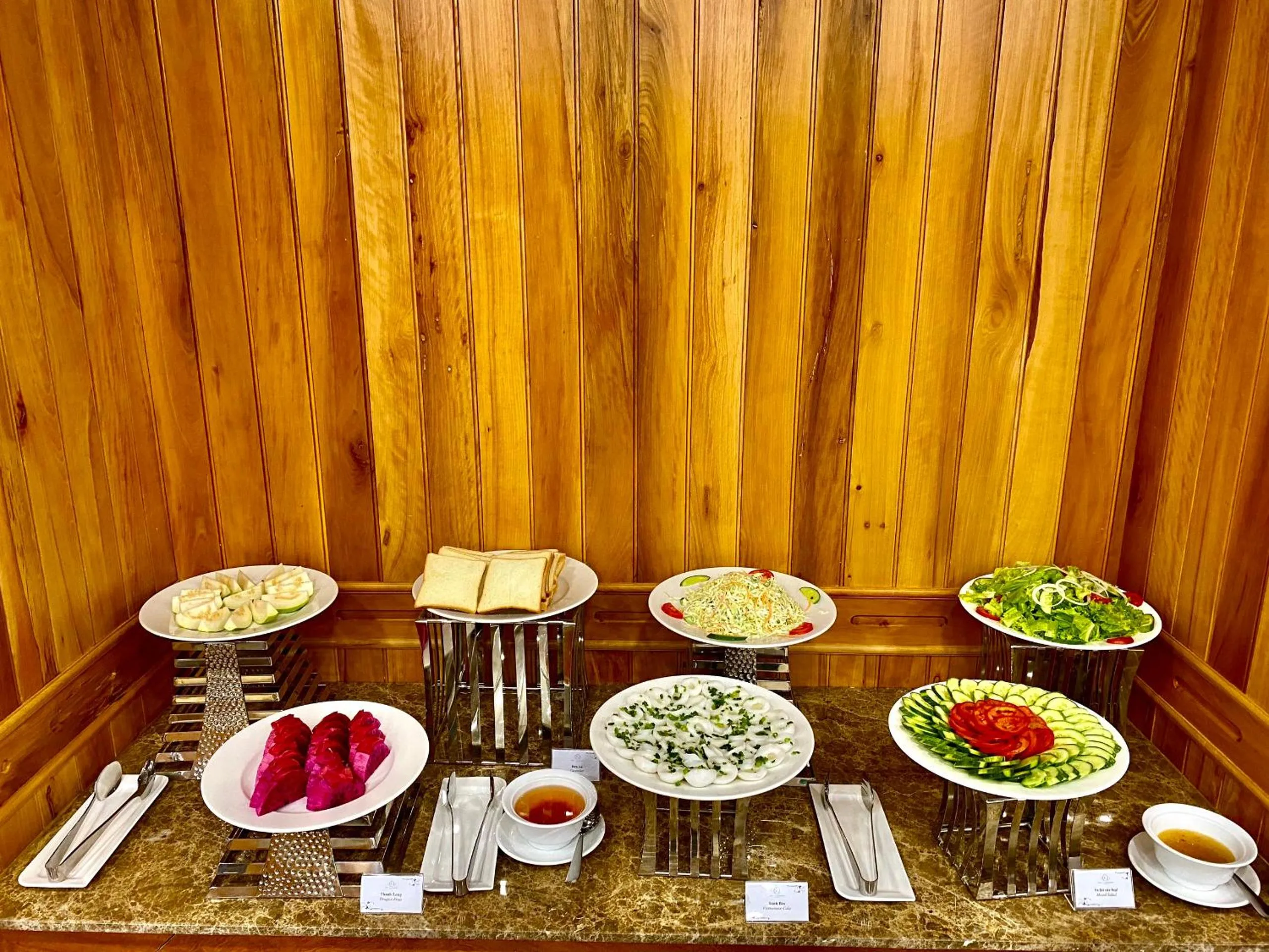 Food and drinks in Royal Khanh Hotel