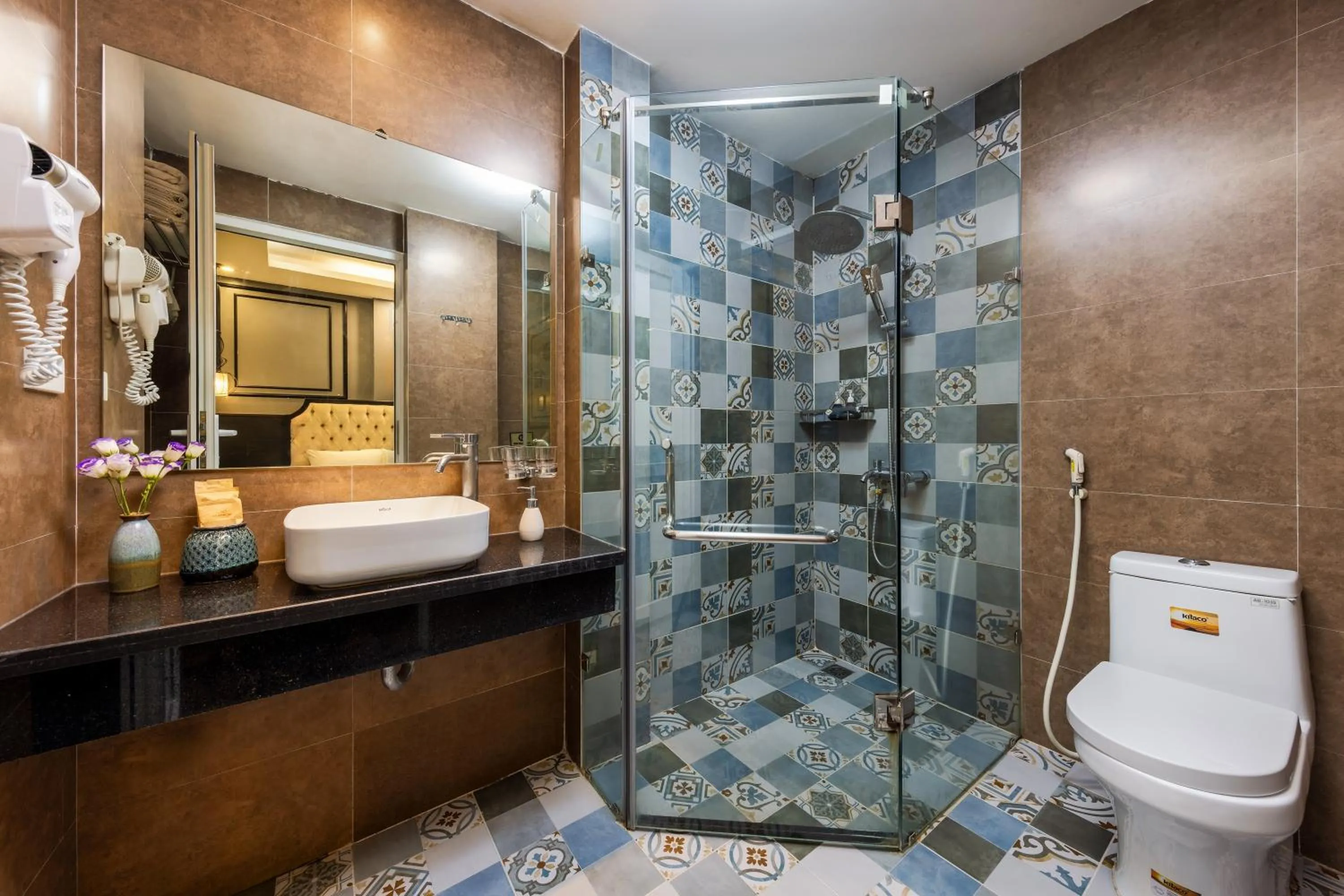 Shower in Bendecir Hotel & Spa