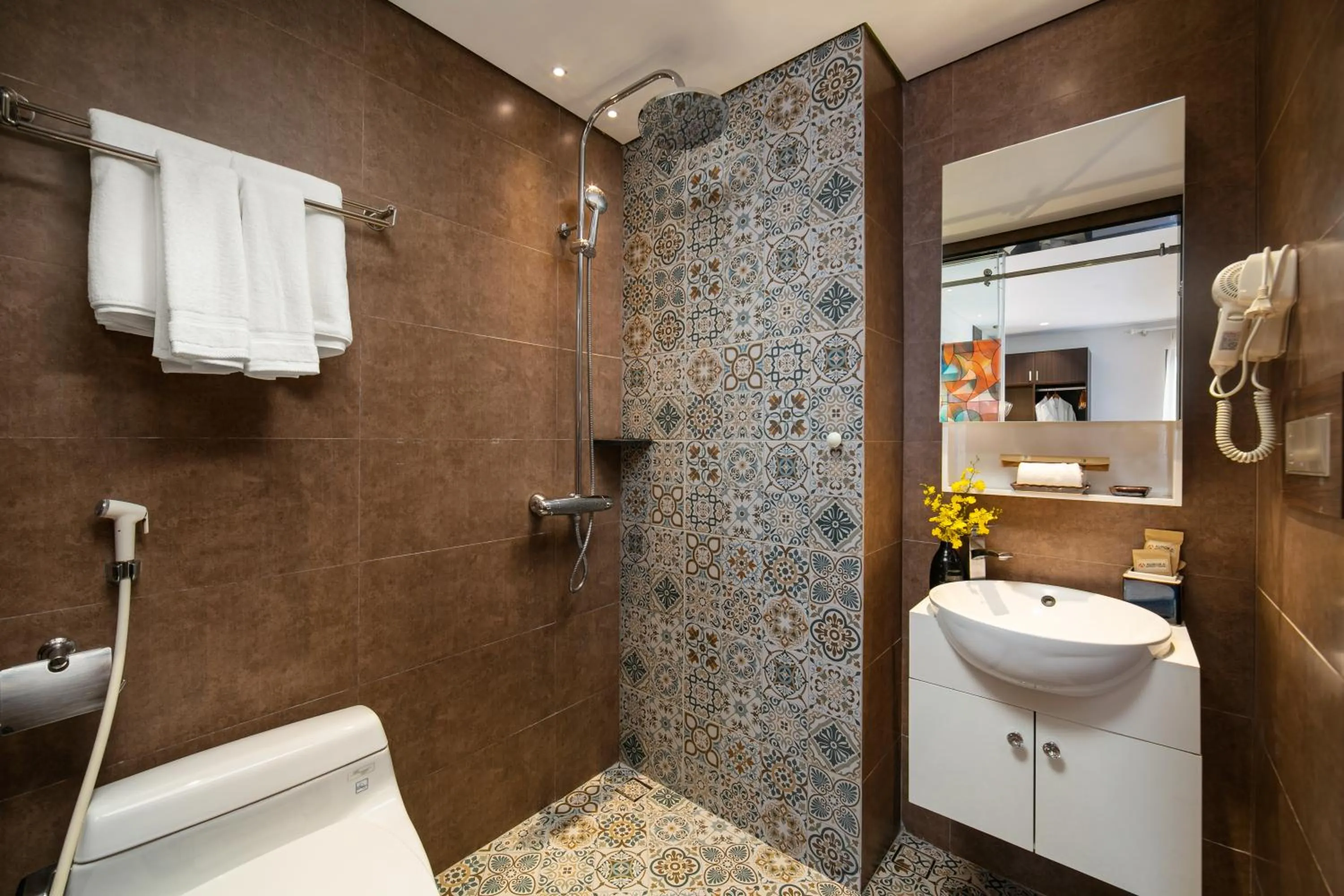 Shower in Bendecir Hotel & Spa