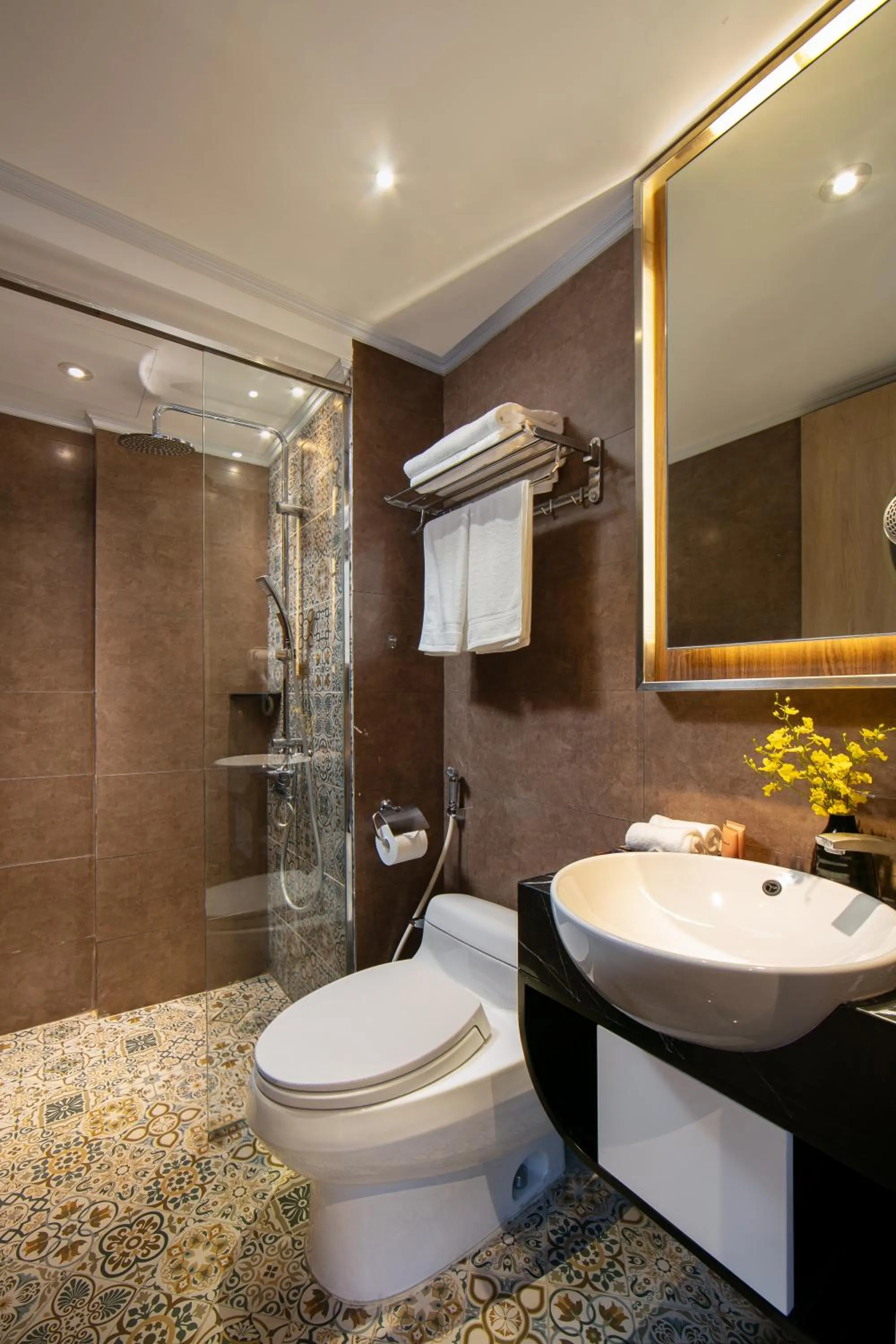 Shower in Bendecir Hotel & Spa
