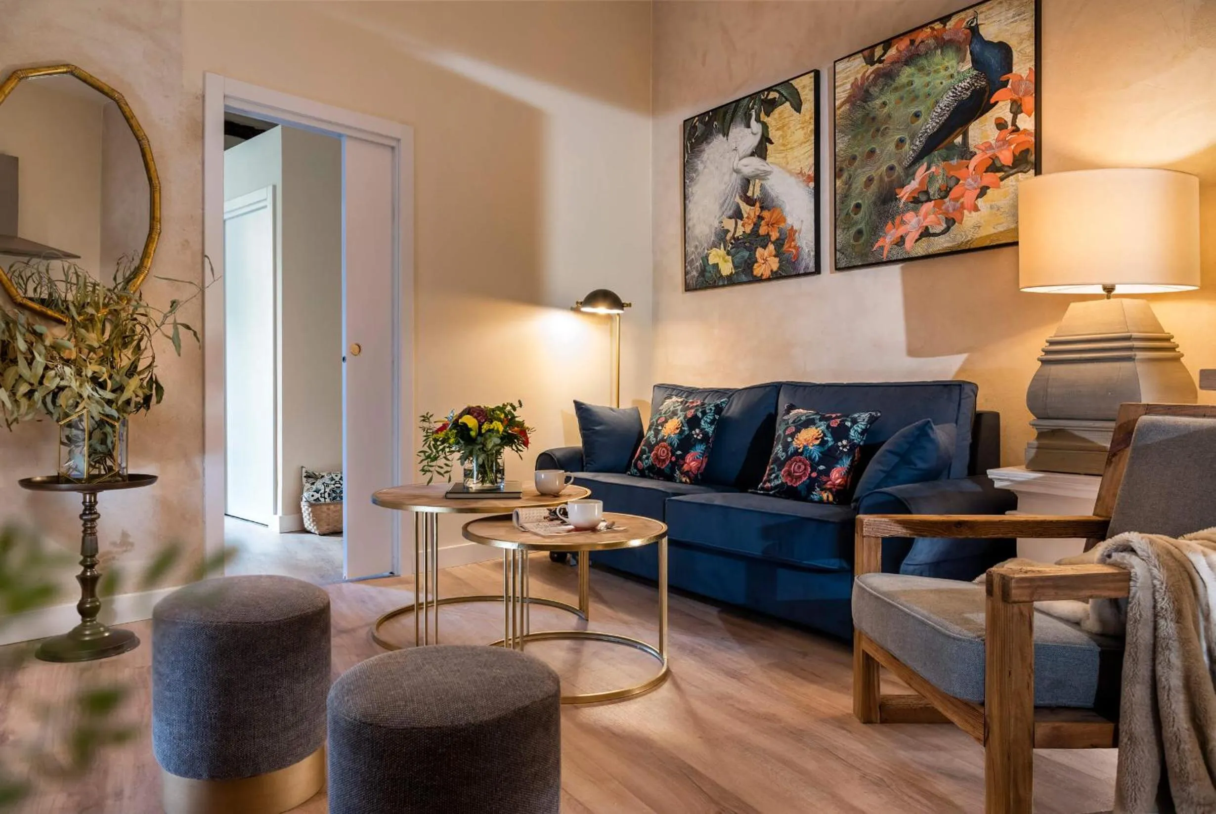 Living room in Casa Sevilla 1855 Suites by Época