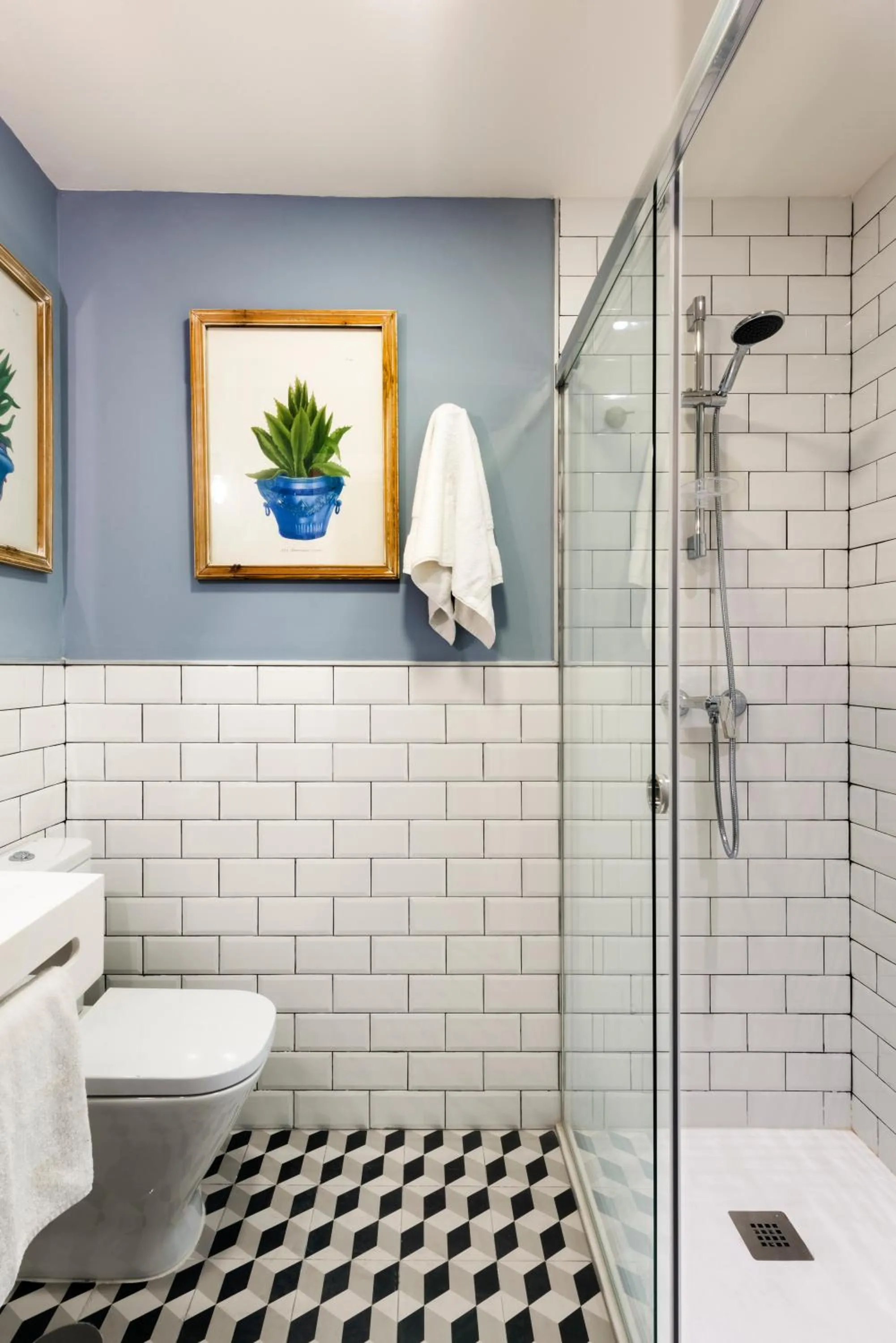 Bathroom in Casa Sevilla 1855 Suites by Época