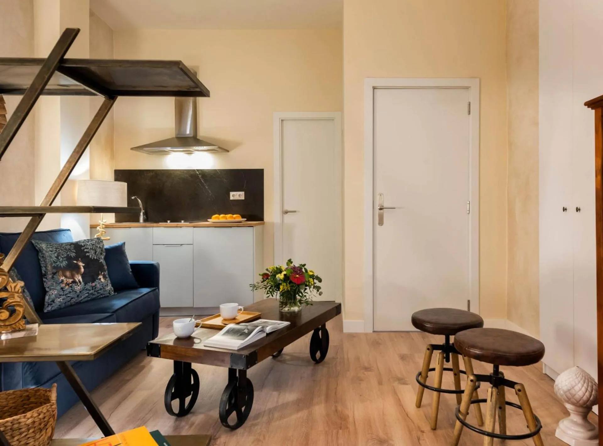 Kitchen or kitchenette in Casa Sevilla 1855 Suites by Época