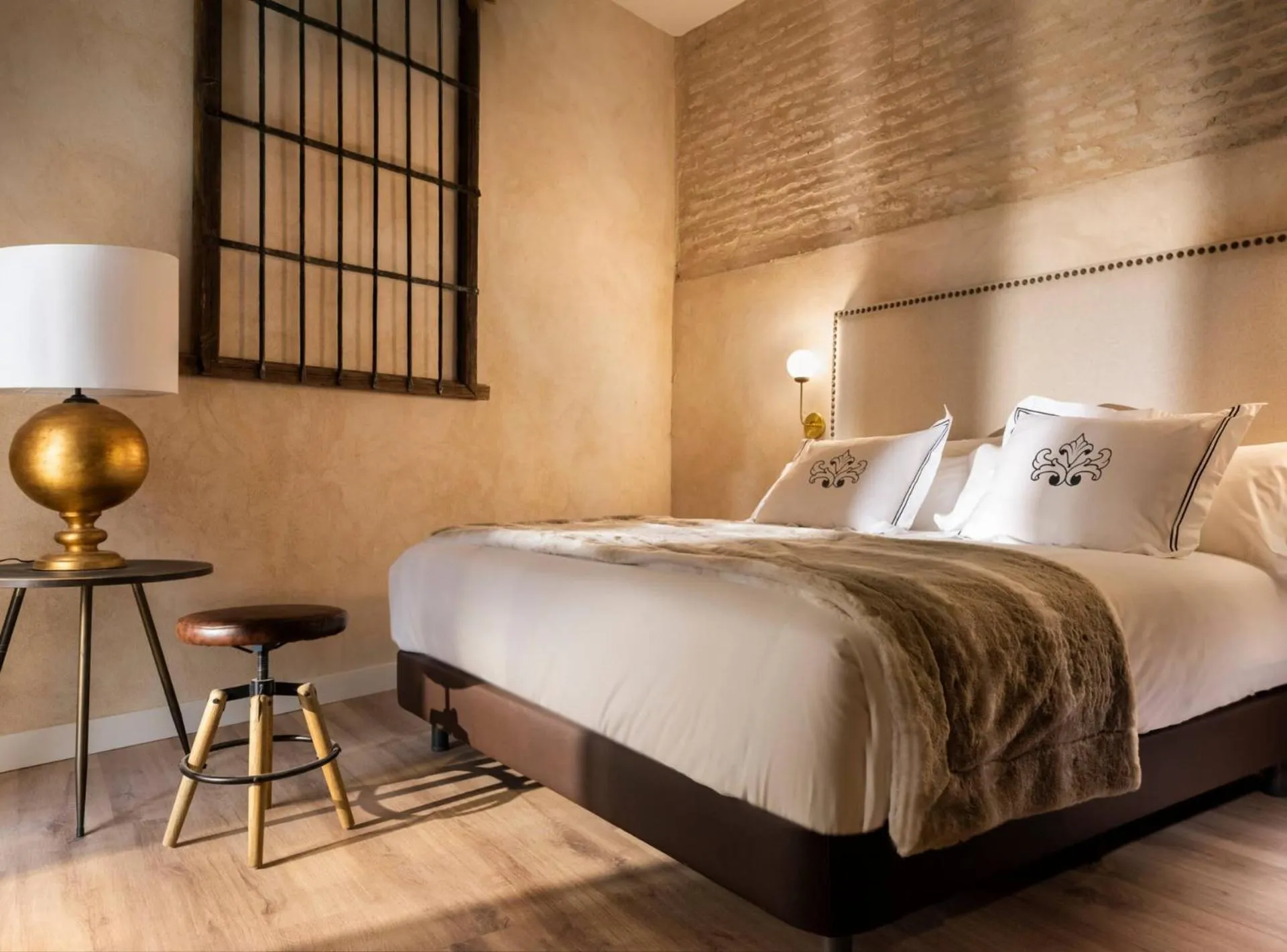 Bed in Casa Sevilla 1855 Suites by Época