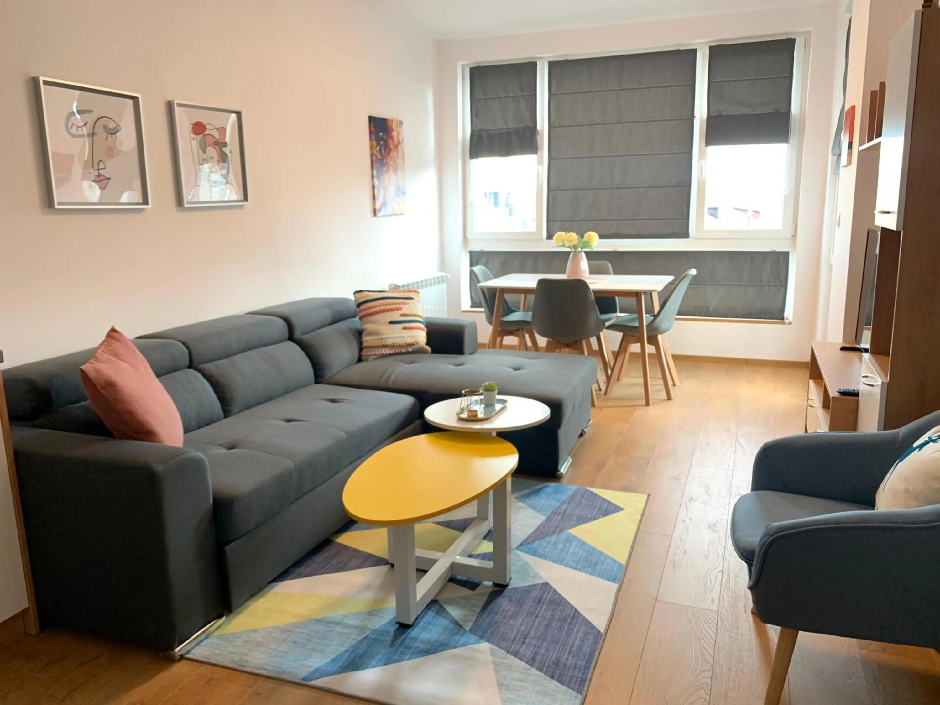 Living room in Gardenia Apartments