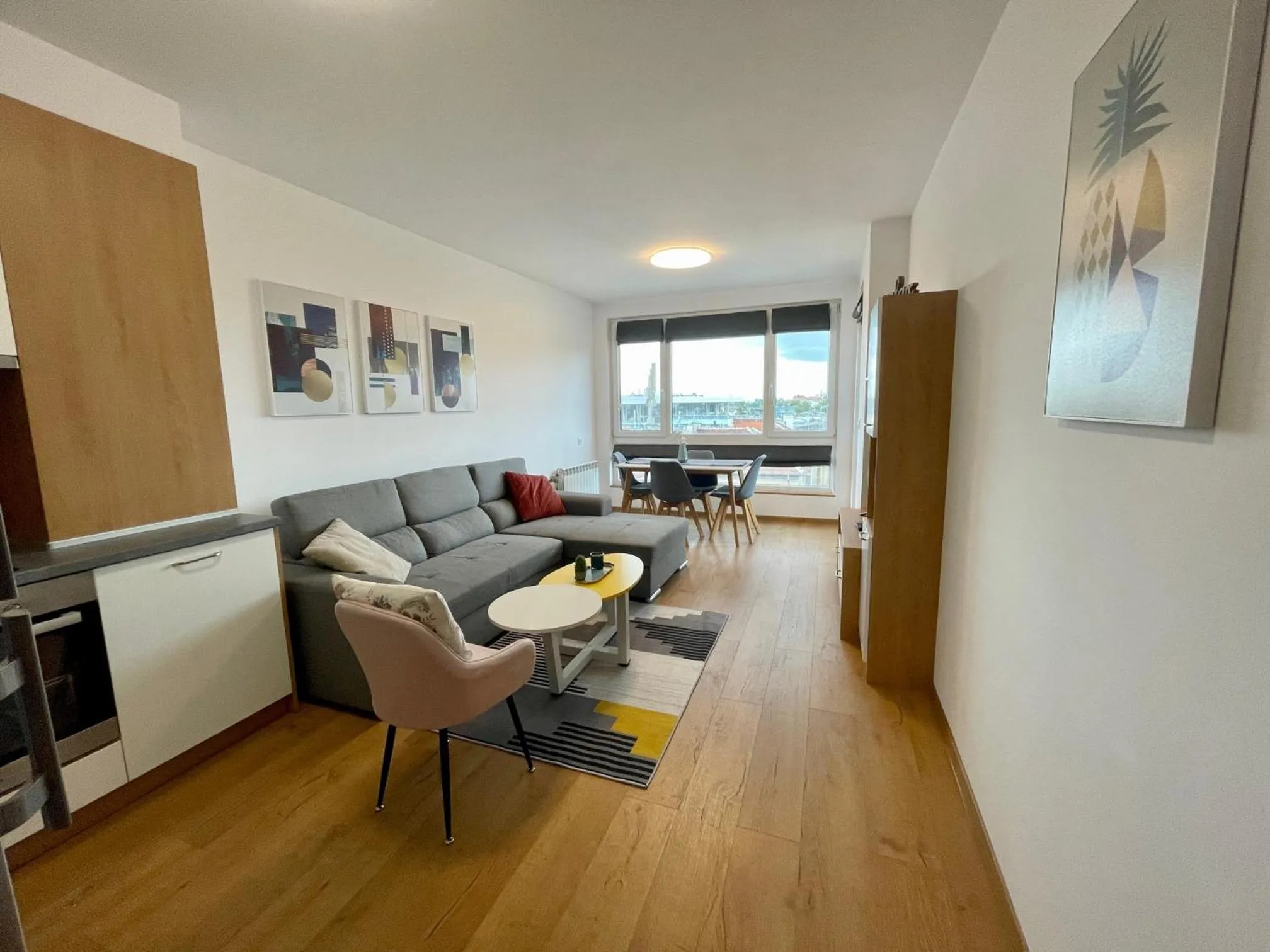 Living room in Gardenia Apartments