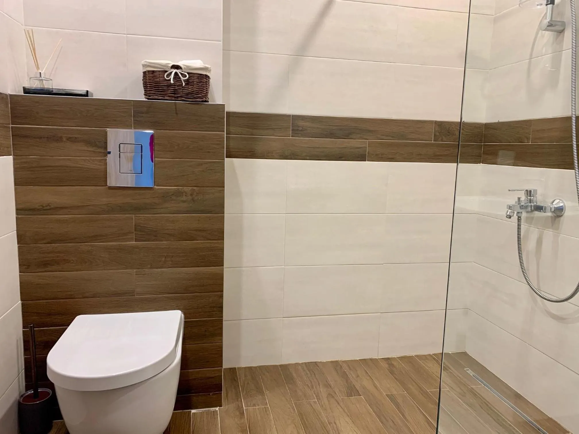 Bathroom in Gardenia Apartments