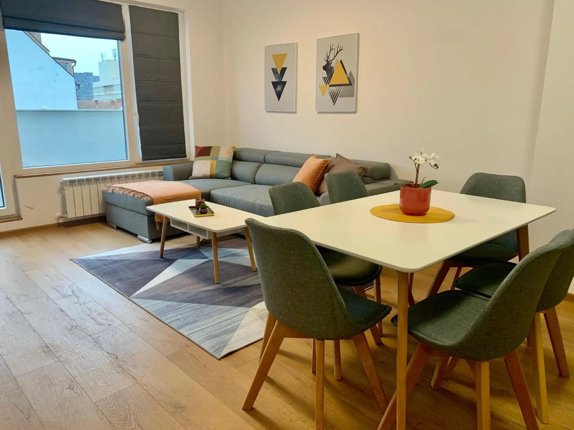 Living room in Gardenia Apartments