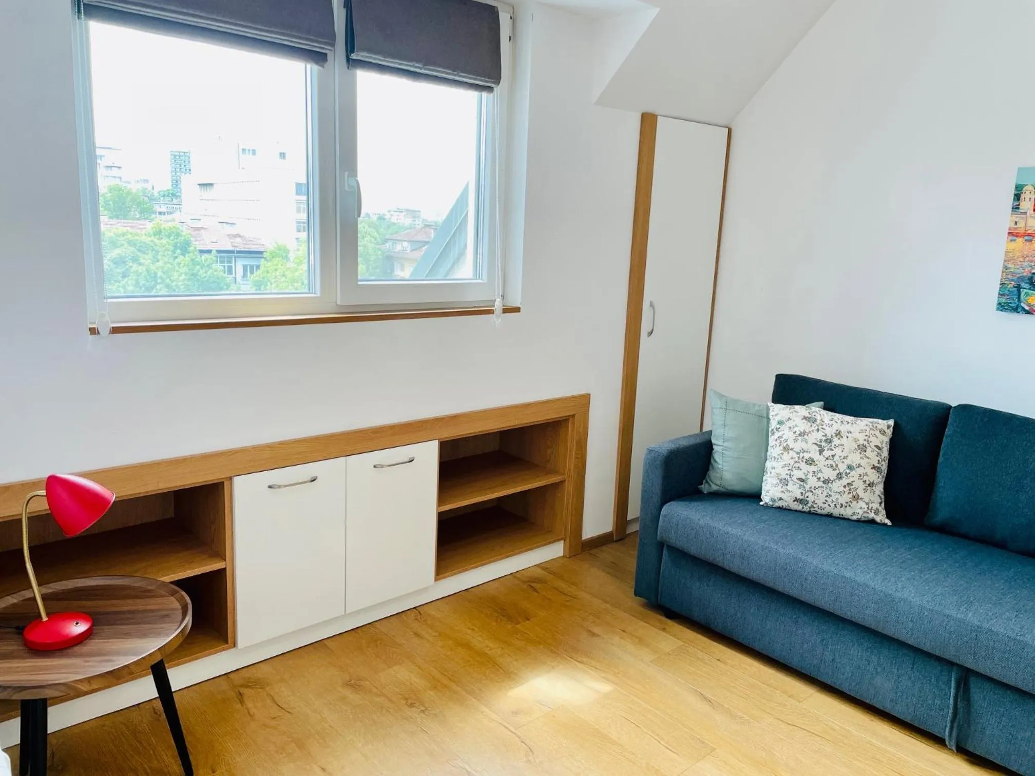 Seating area in Gardenia Apartments