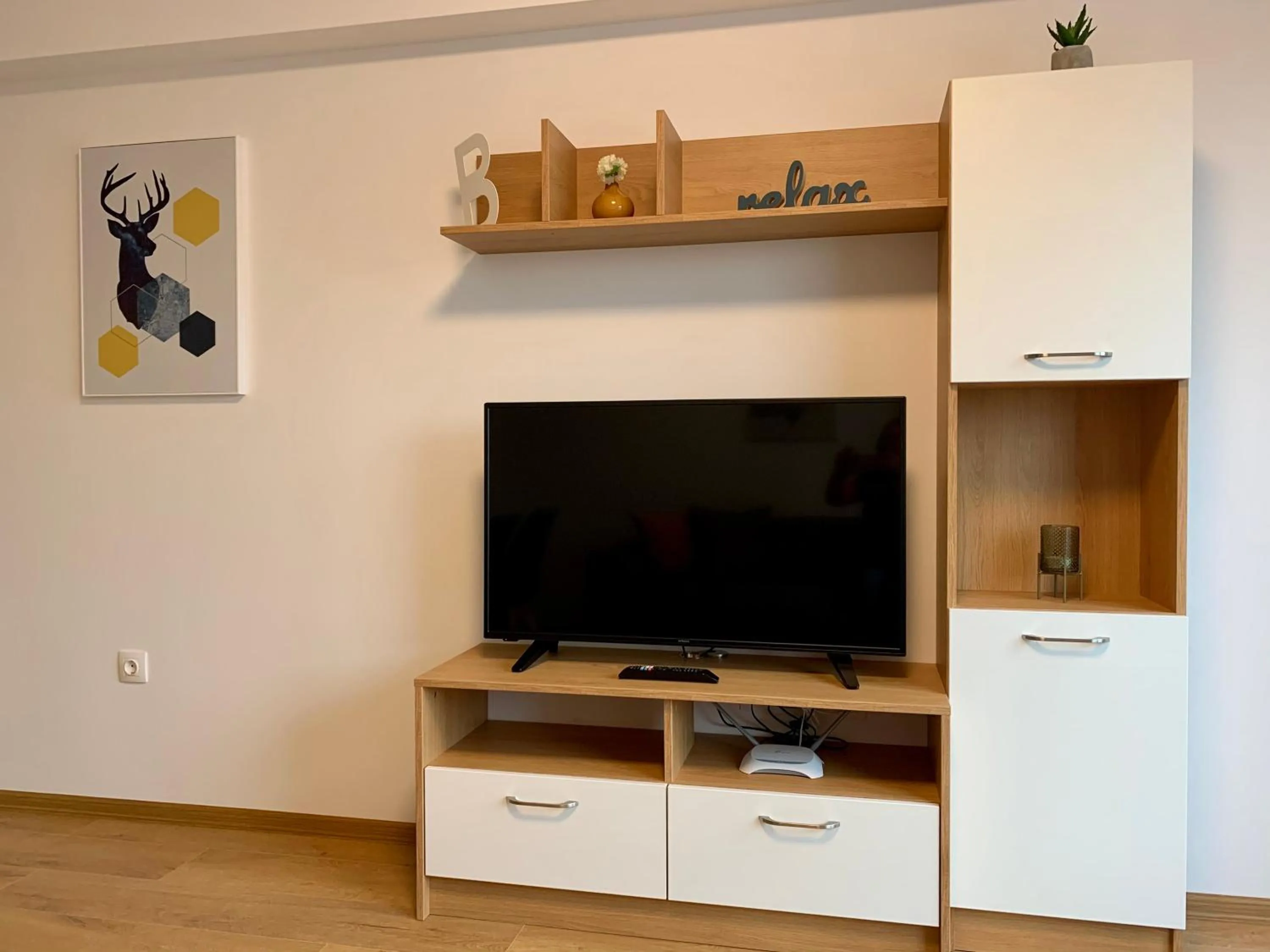 TV and multimedia in Gardenia Apartments
