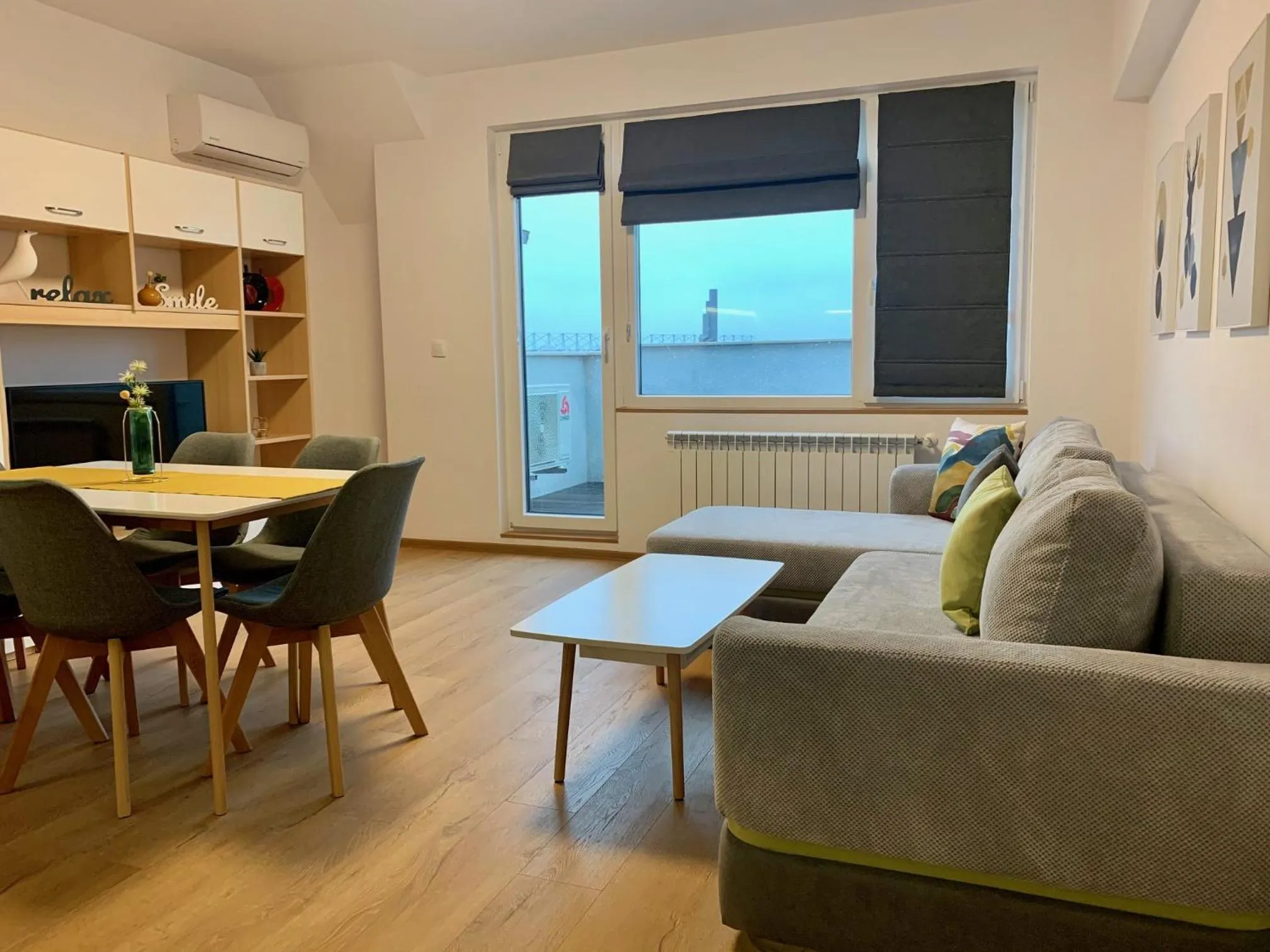 Living room in Gardenia Apartments