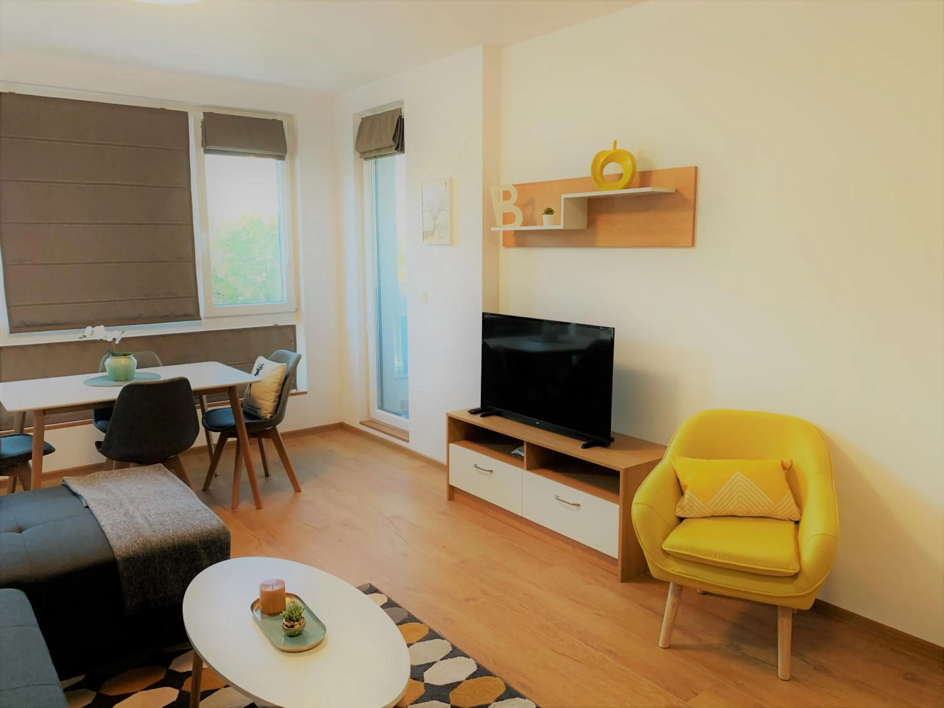 TV and multimedia in Gardenia Apartments