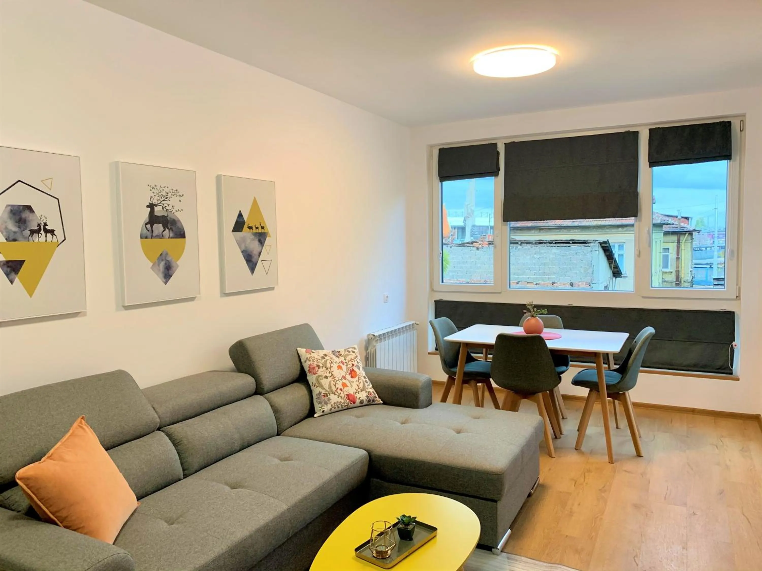 Living room in Gardenia Apartments