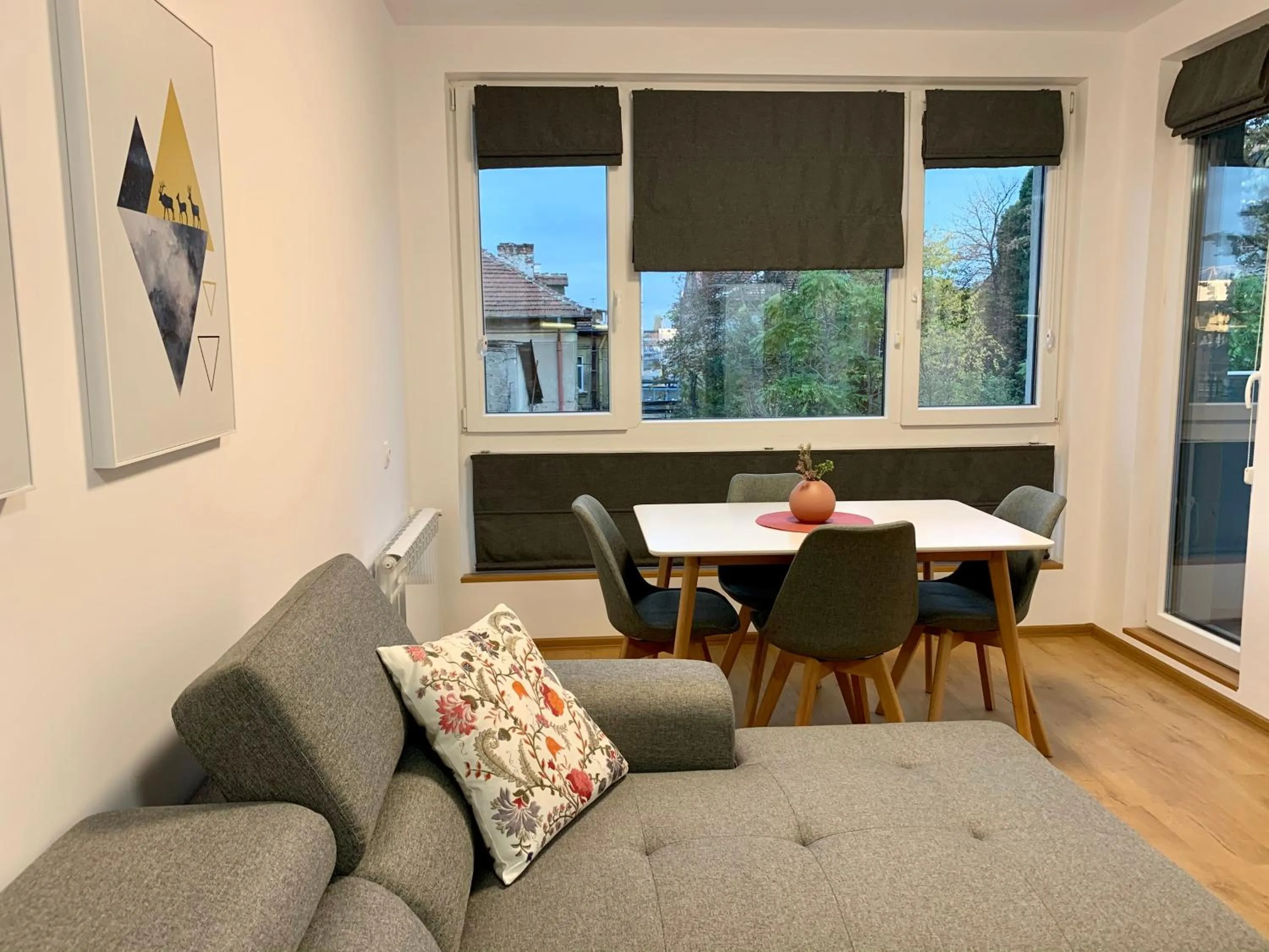 Living room in Gardenia Apartments