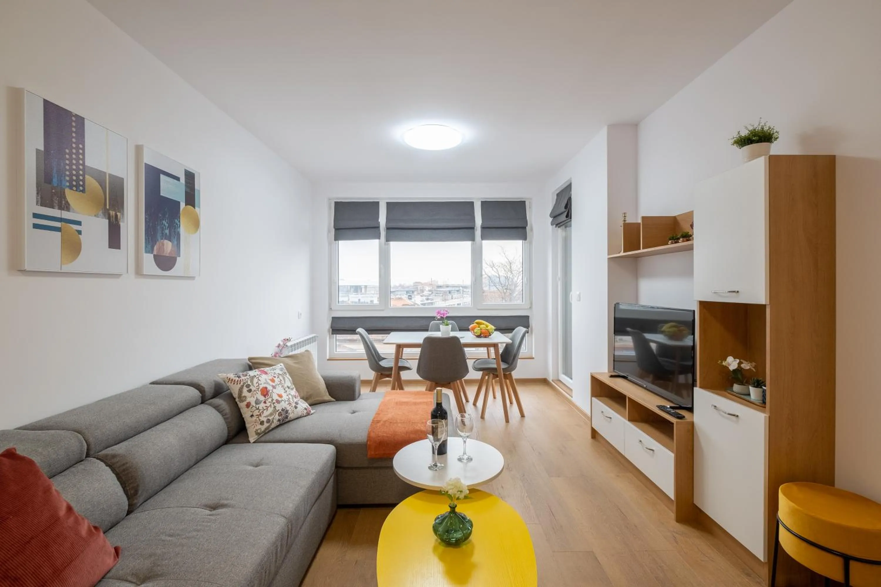 Living room in Gardenia Apartments