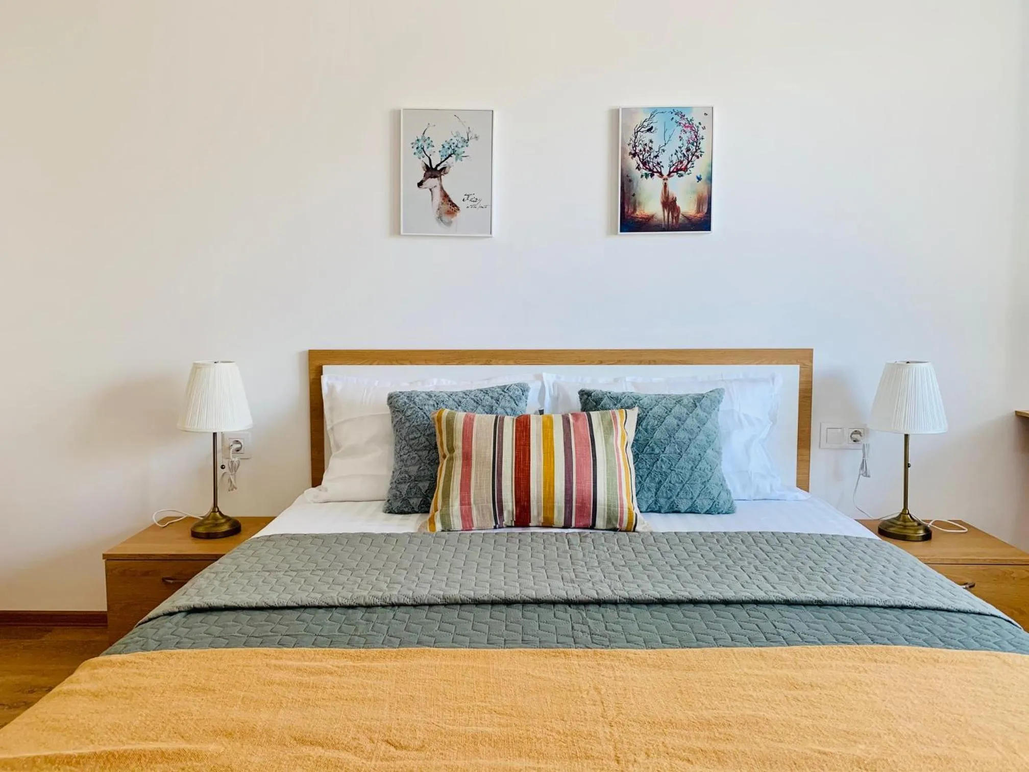 Bed in Gardenia Apartments