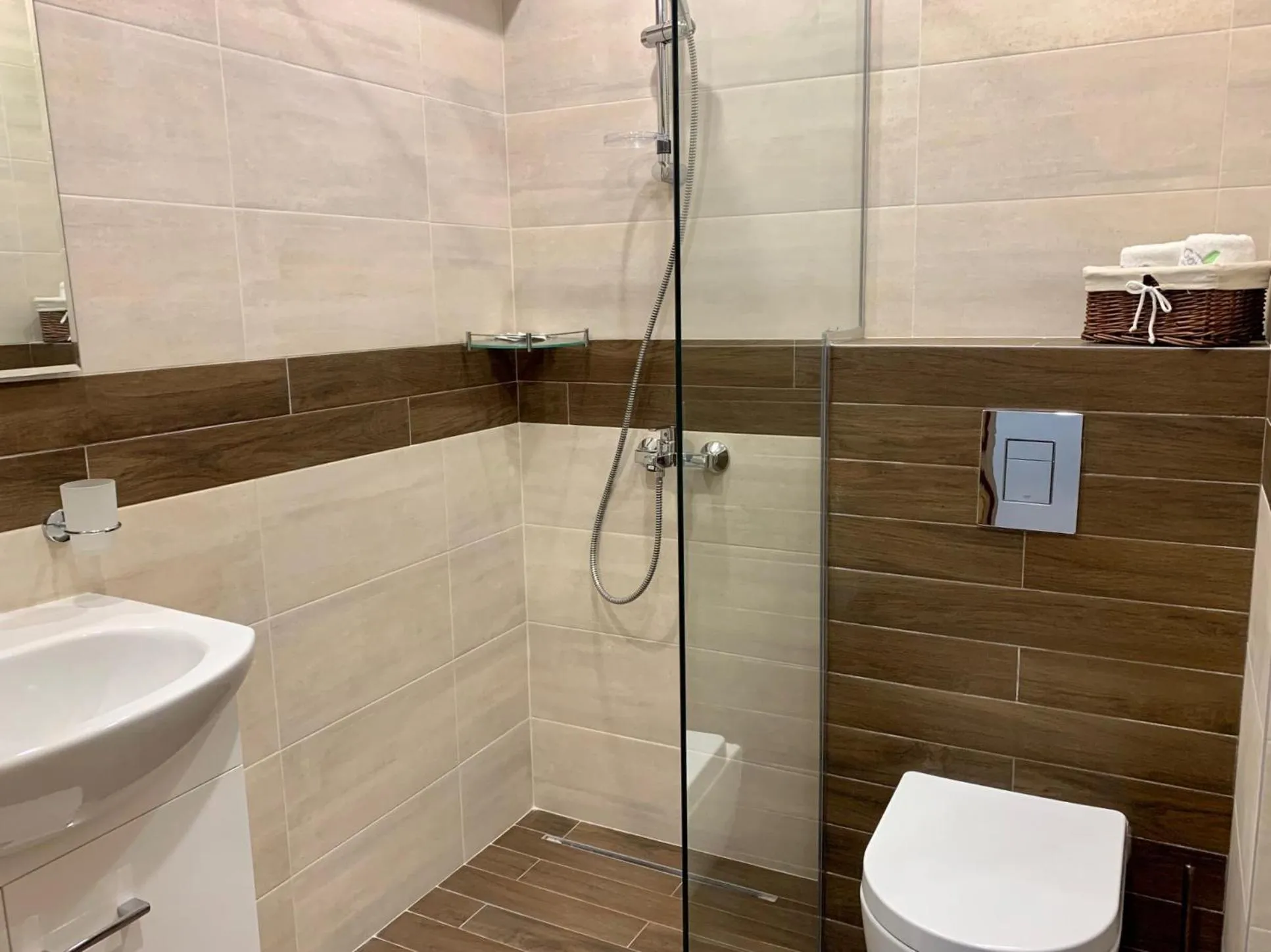 Bathroom in Gardenia Apartments