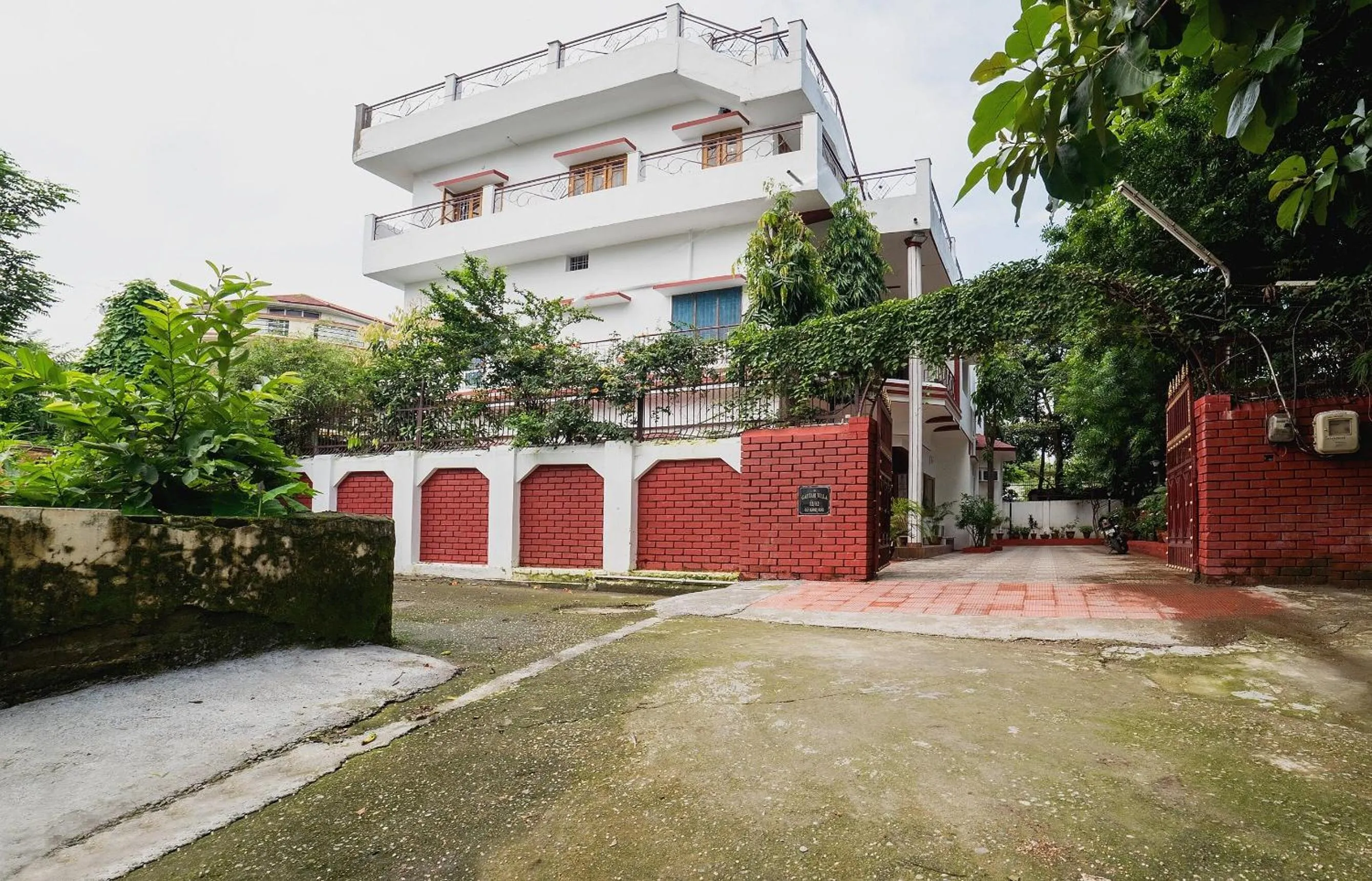 Facade/entrance in Hotel O Home Gautam Homestay