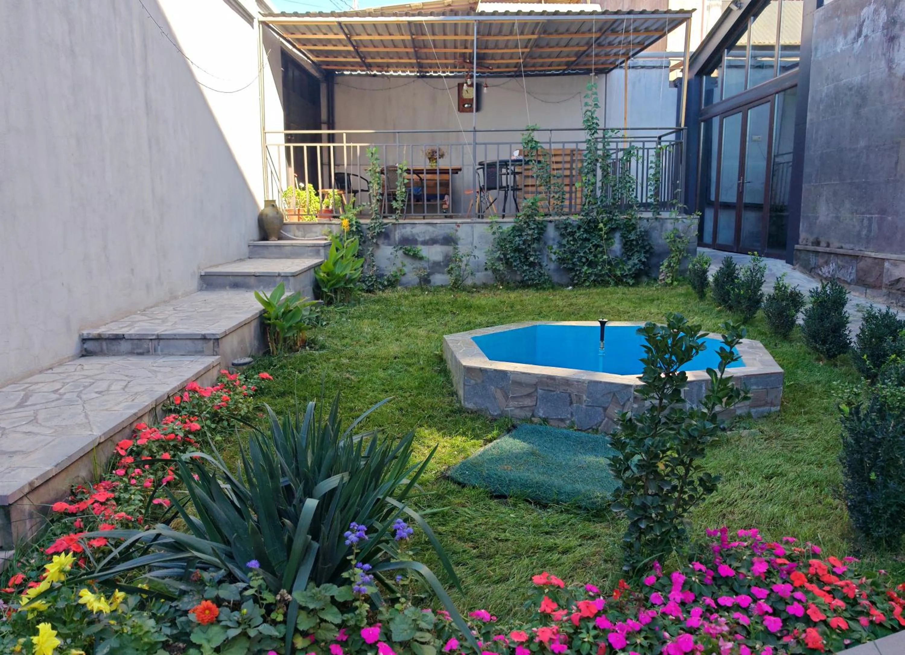 Inner courtyard view in Blur Inn Gallery