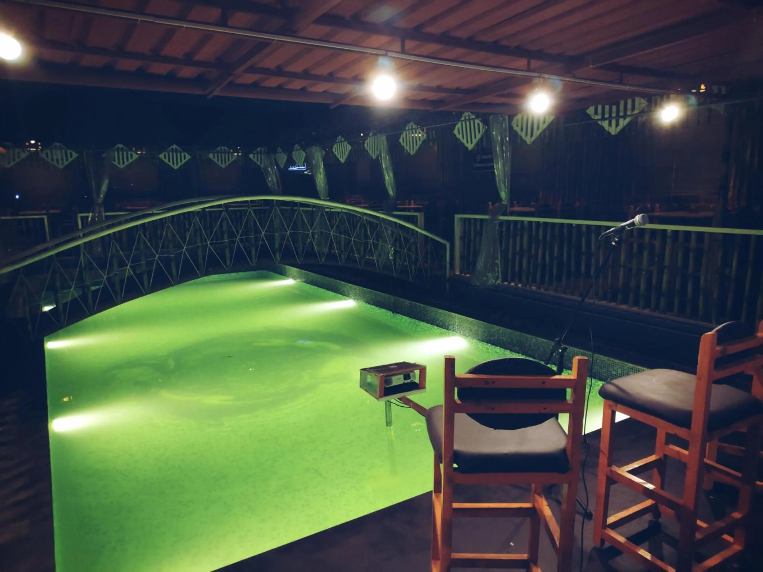 Restaurant/places to eat in Hotel Vassi Palaze