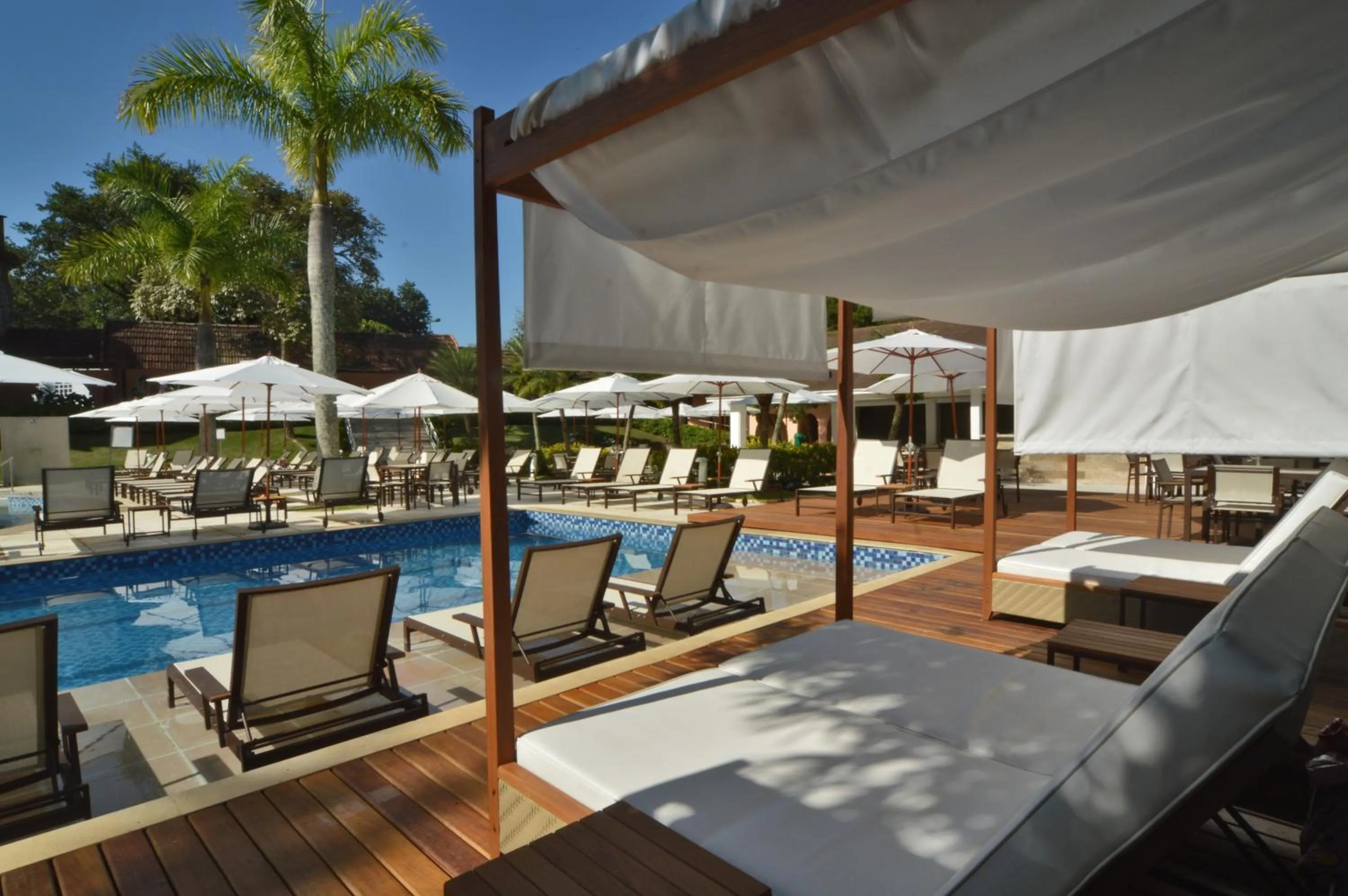 Swimming pool in Village Le Canton