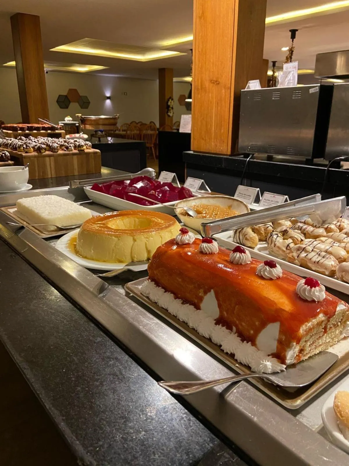 Food in Village Le Canton