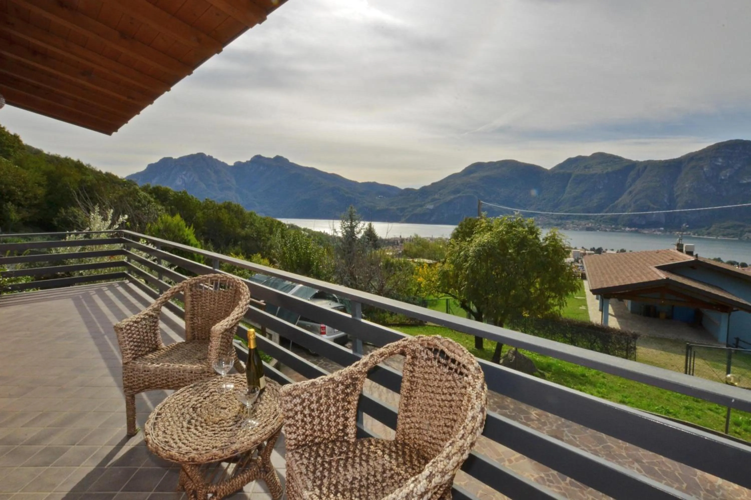 Lake view in Casa Virginia
