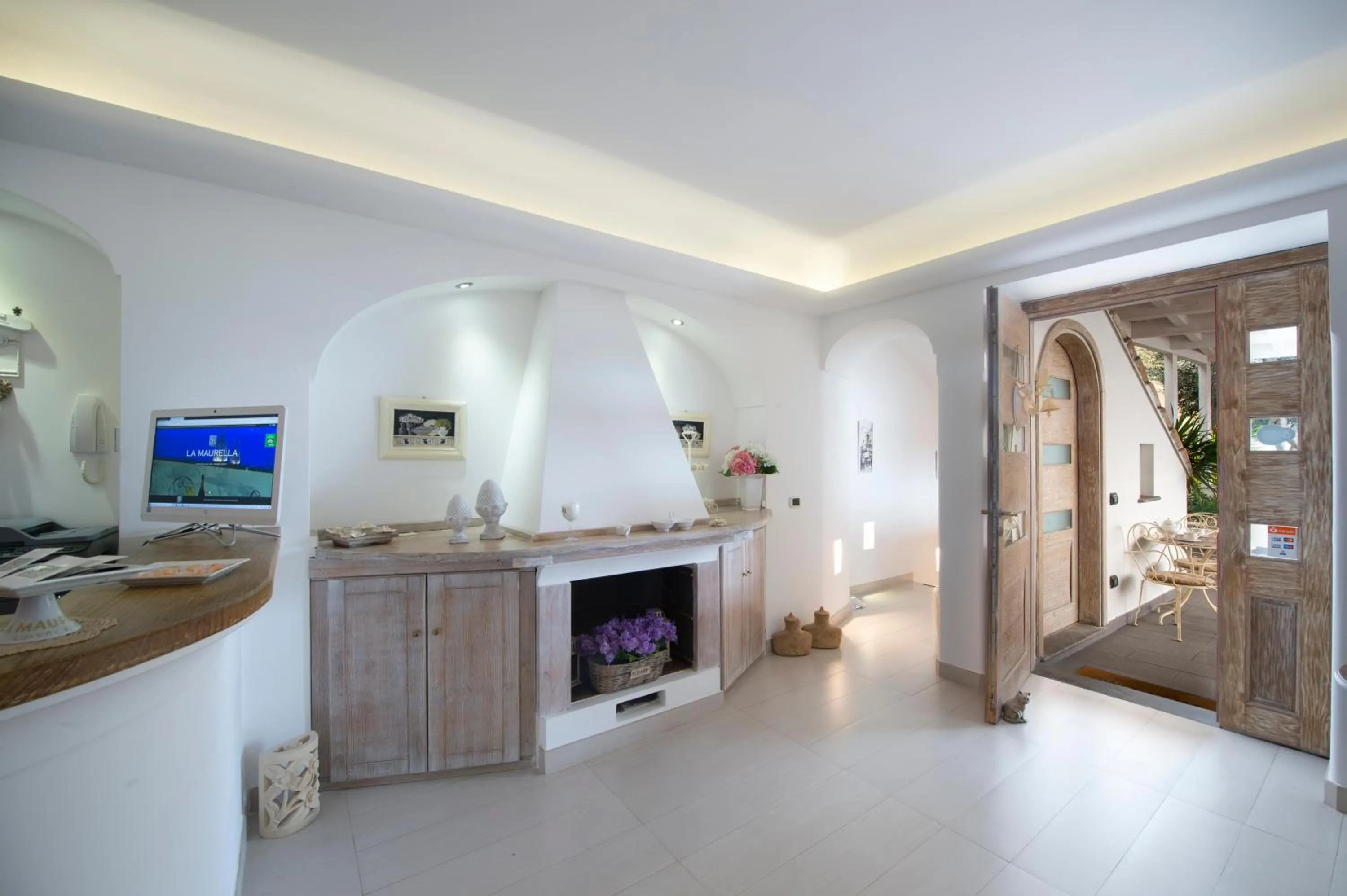 Lobby or reception in La Maurella