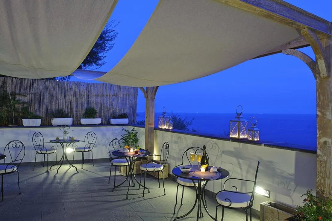 Facade/entrance in La Maurella