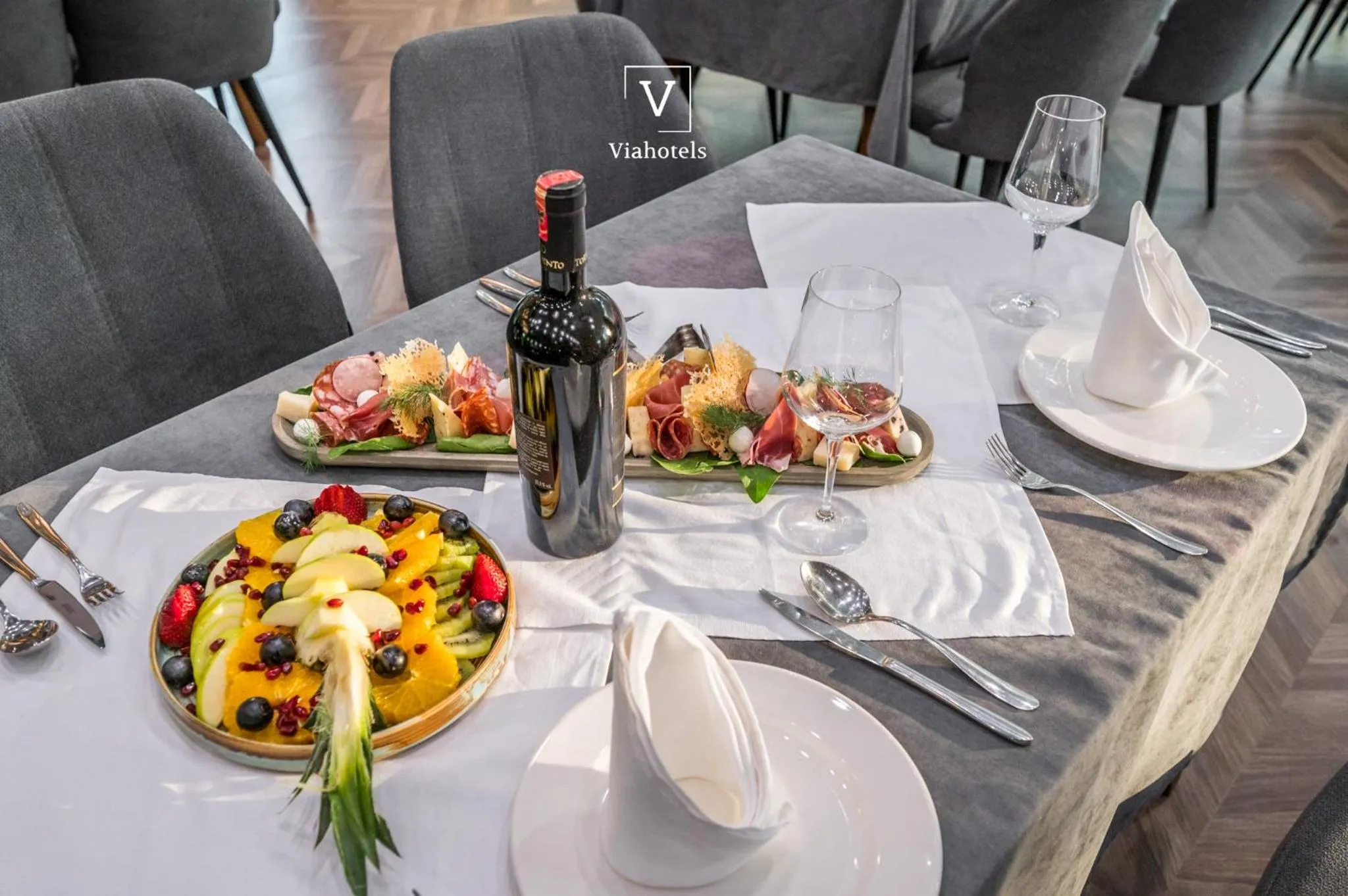 Restaurant/places to eat in VH Eurostar Tirana Hotel Congress & Tirana Spa