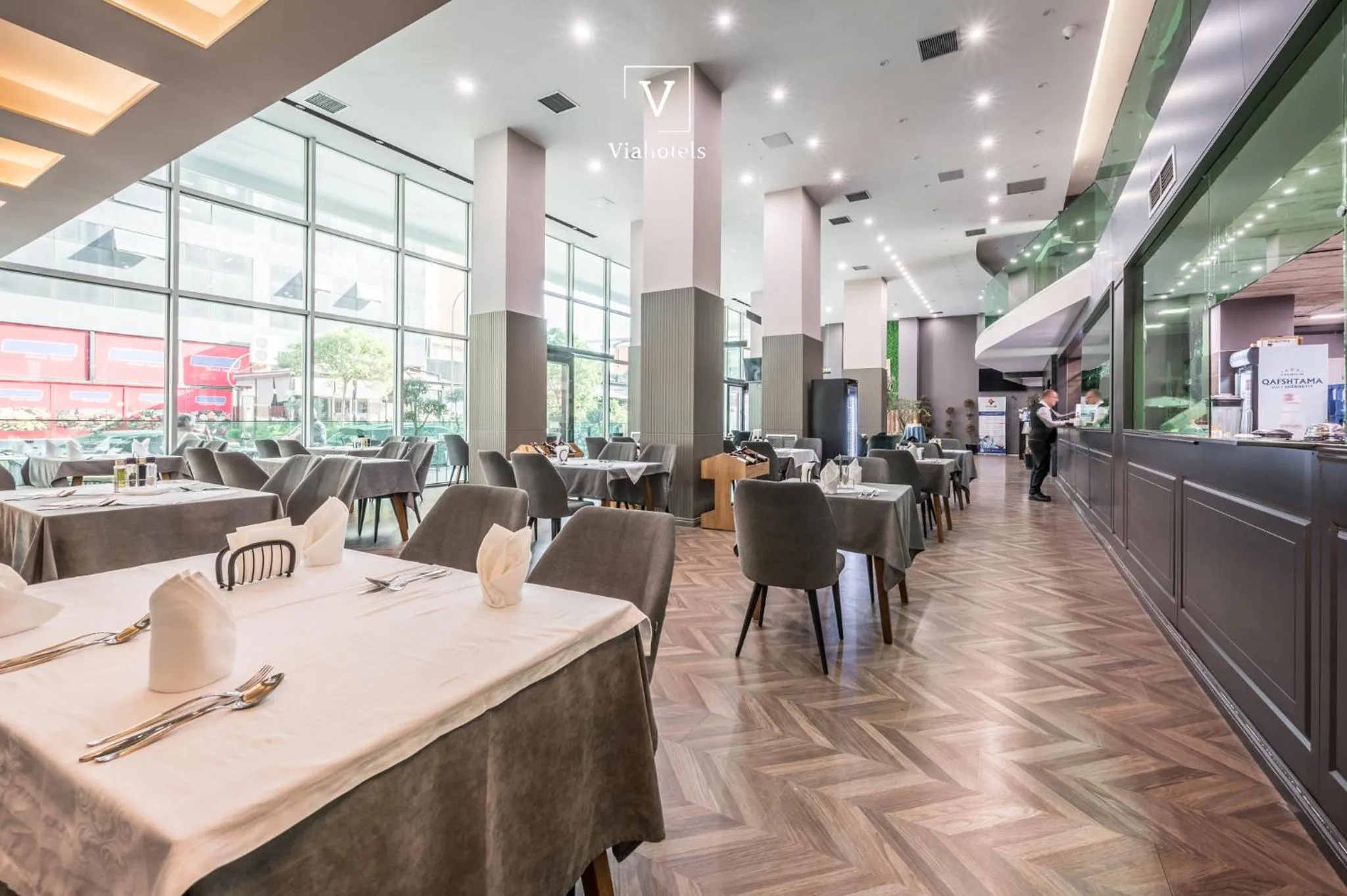 Restaurant/places to eat in VH Eurostar Tirana Hotel Congress & Tirana Spa