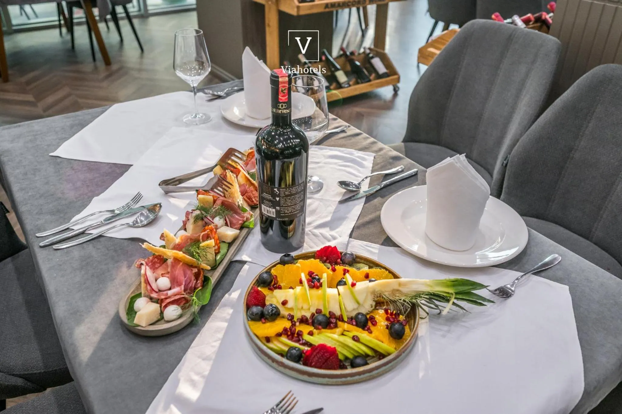 Restaurant/places to eat in VH Eurostar Tirana Hotel Congress & Tirana Spa