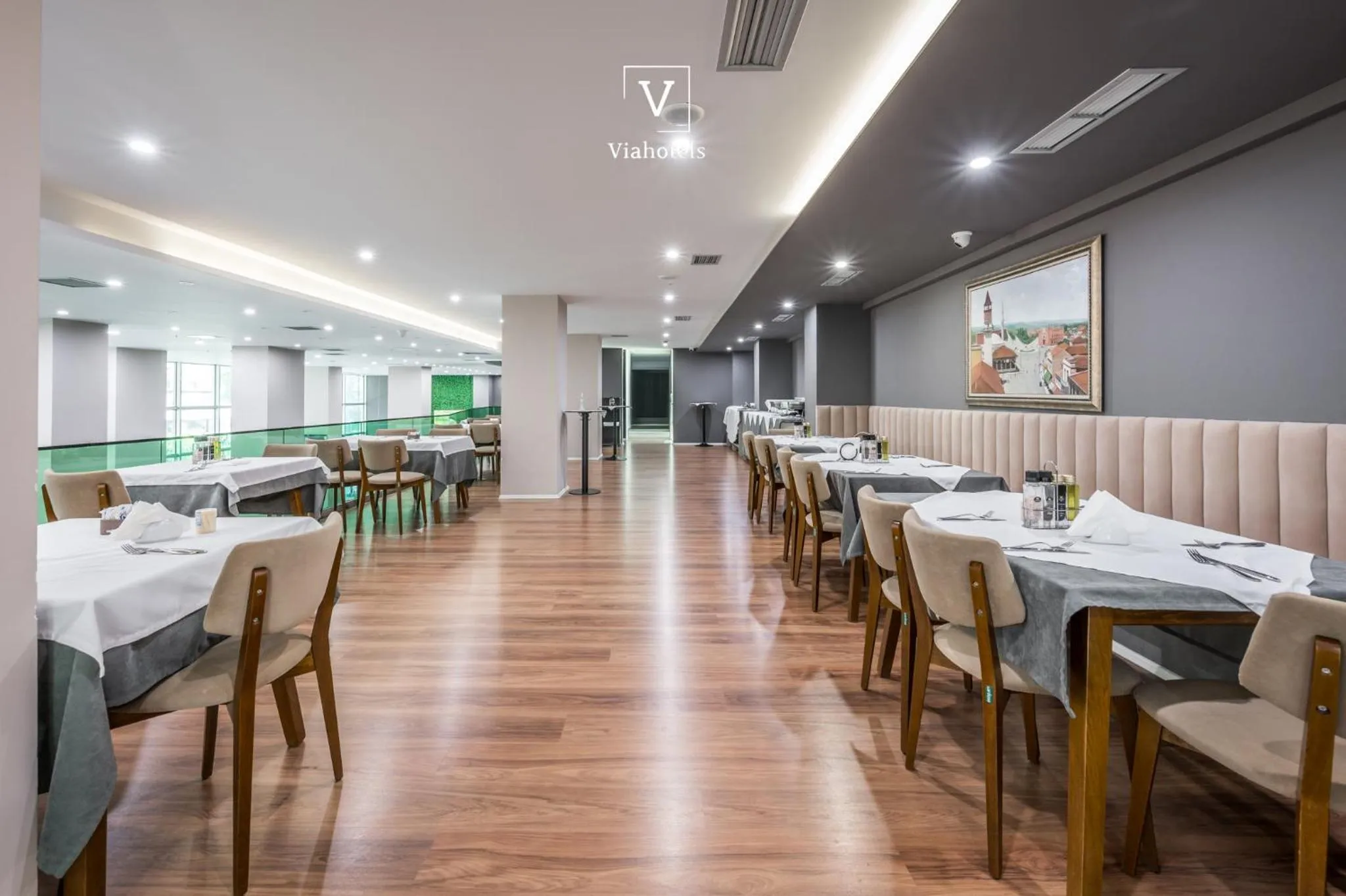 Restaurant/places to eat in VH Eurostar Tirana Hotel Congress & Tirana Spa