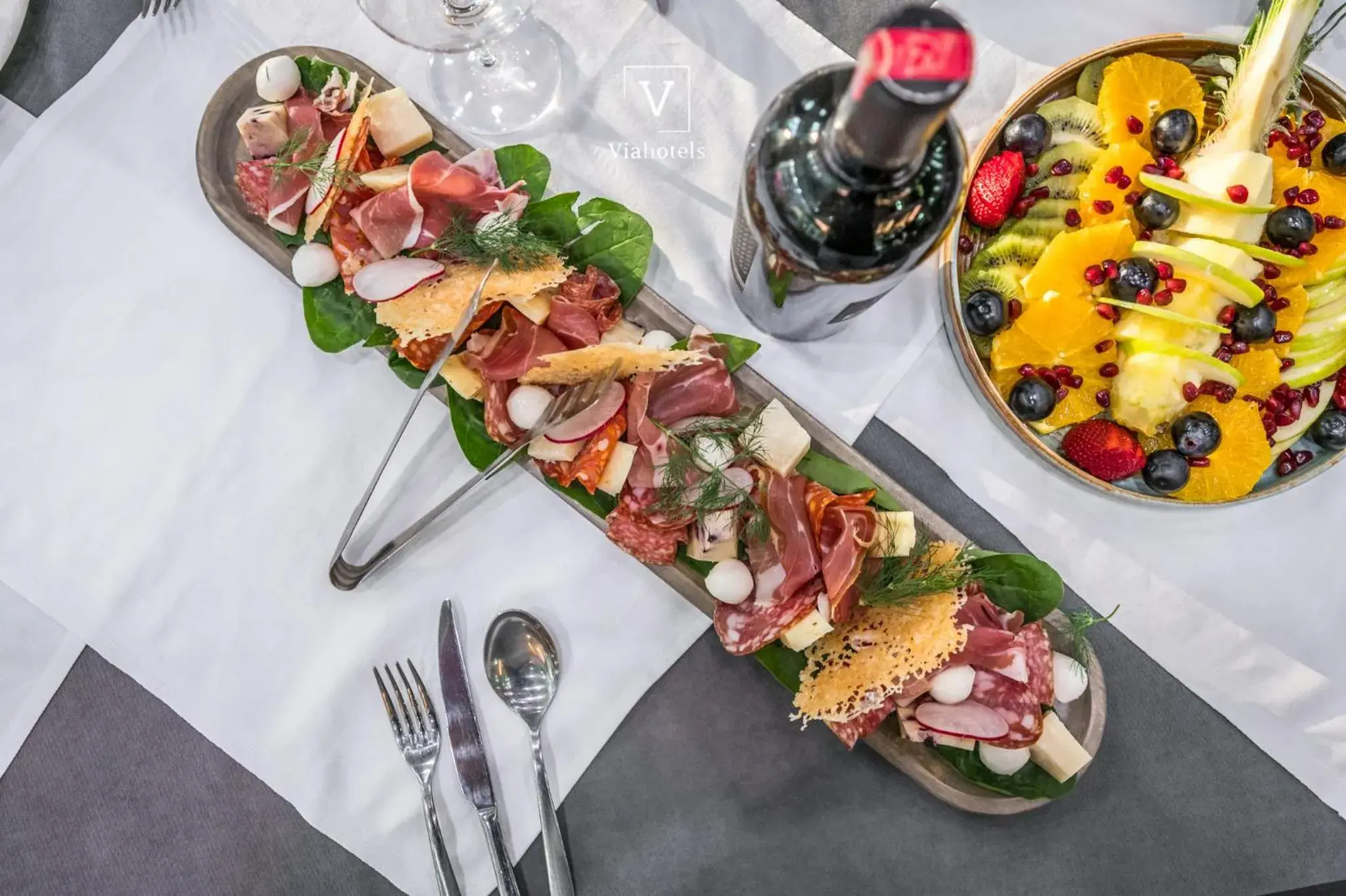 Restaurant/places to eat in VH Eurostar Tirana Hotel Congress & Tirana Spa Restaurant/places to eat in VH Eurostar Tirana Hotel Congress & Tirana Spa