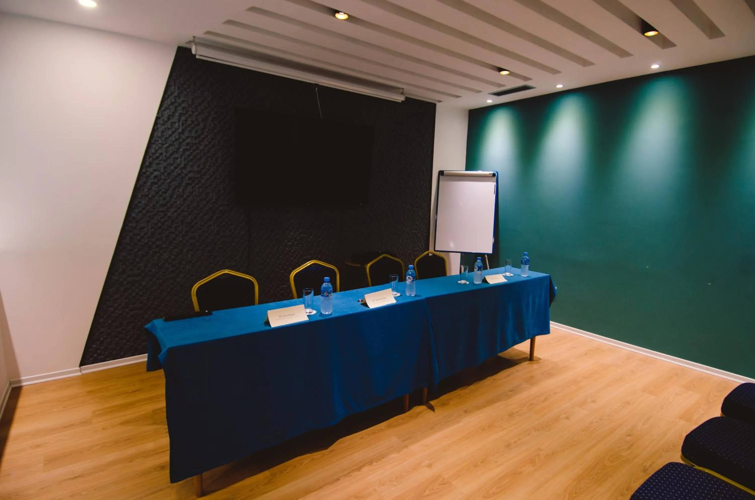 Coffee/tea facilities in VH Eurostar Tirana Hotel Congress & Tirana Spa