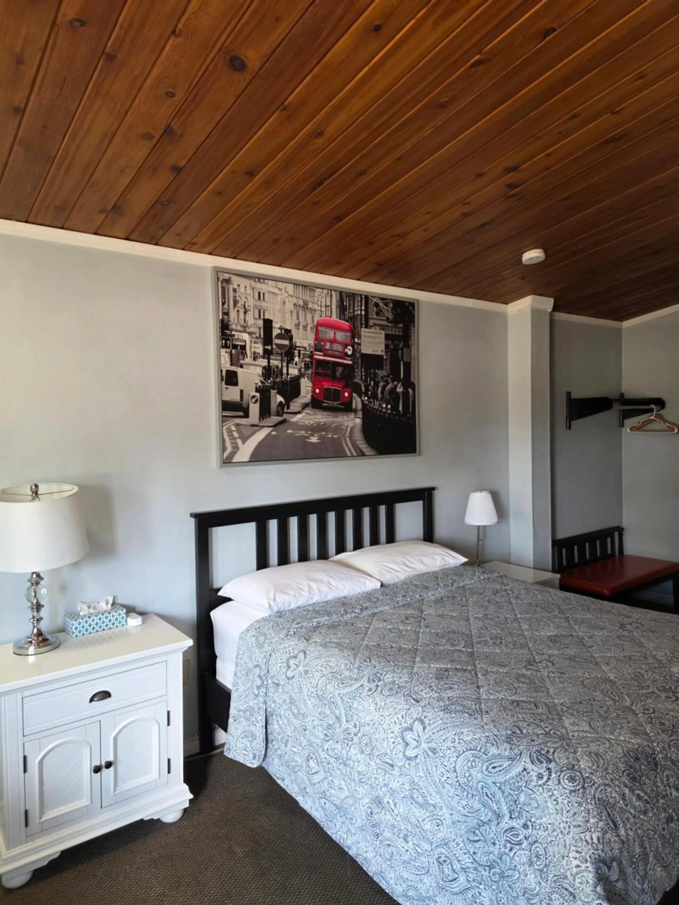 Bed in Bio Vista Motel