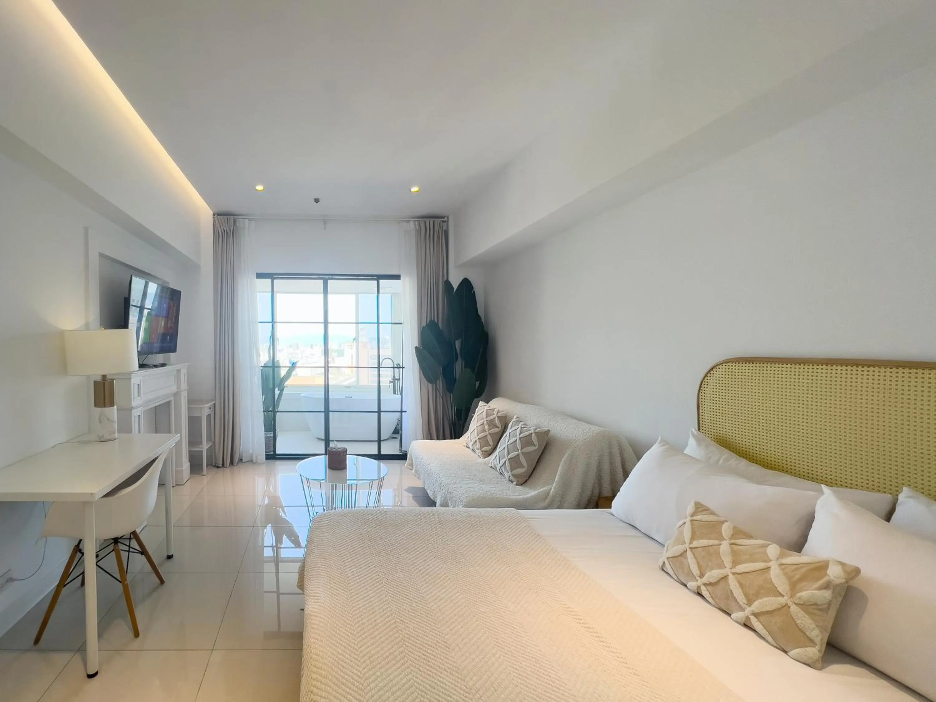 Bed in Urban Abode Apartment 1